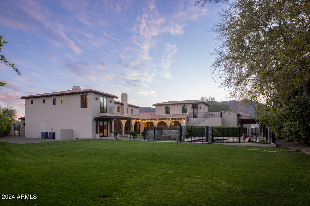 MOCKINGBIRD SQUARE - Residential