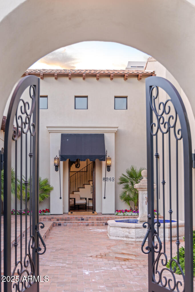 MOCKINGBIRD SQUARE - Residential