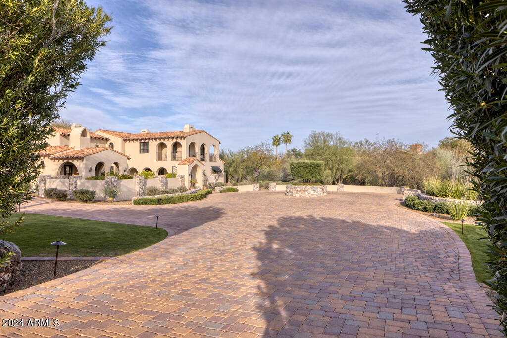 MOCKINGBIRD SQUARE - Residential