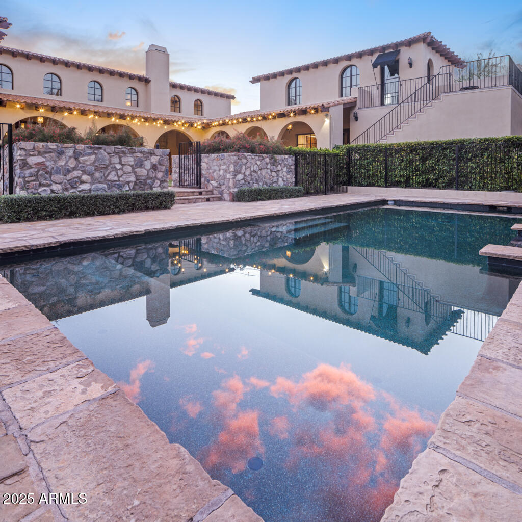 MOCKINGBIRD SQUARE - Residential