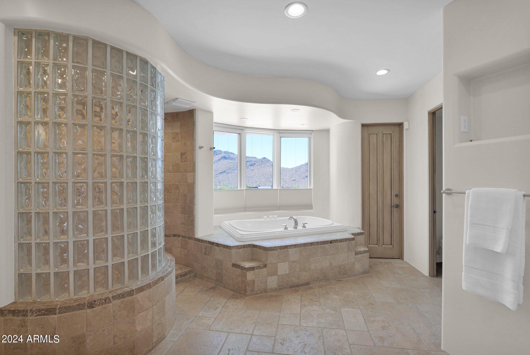 PINNACLE PEAK HEIGHTS 6 - Residential