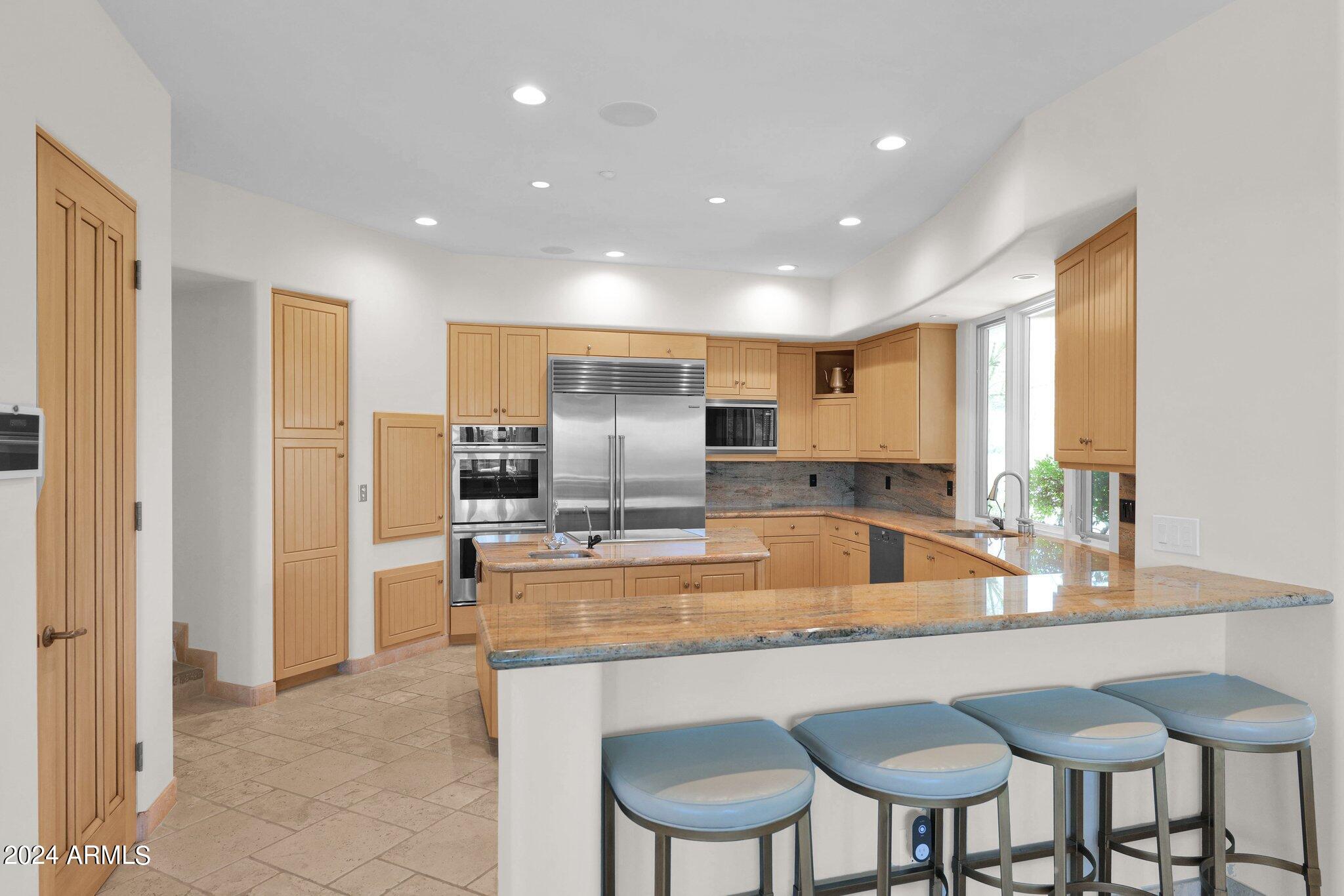 PINNACLE PEAK HEIGHTS 6 - Residential