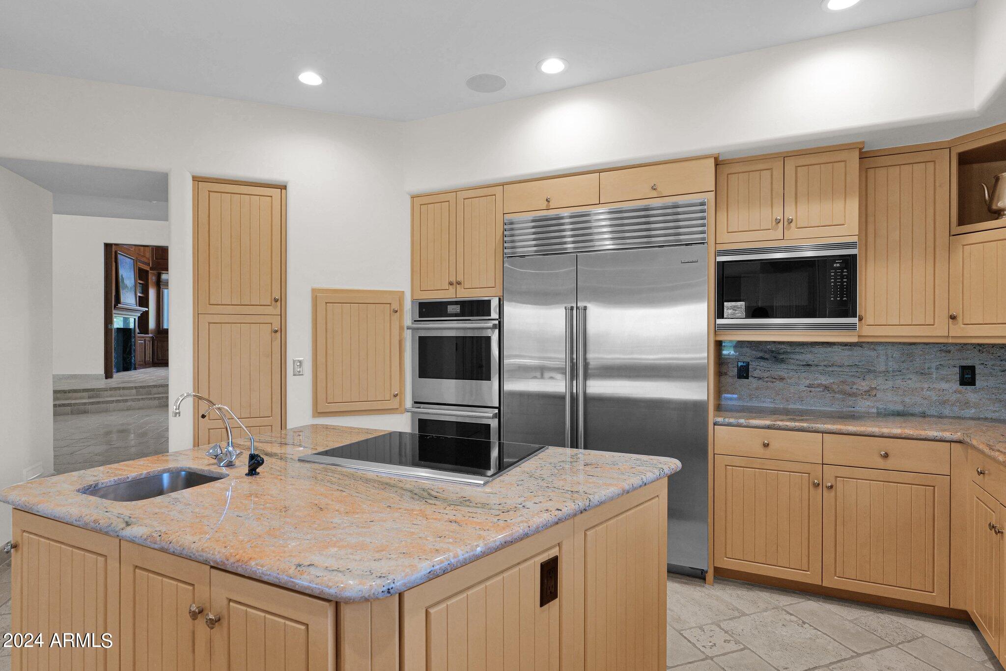 PINNACLE PEAK HEIGHTS 6 - Residential
