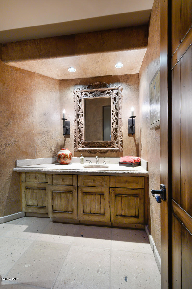 DESERT MOUNTAIN - Residential