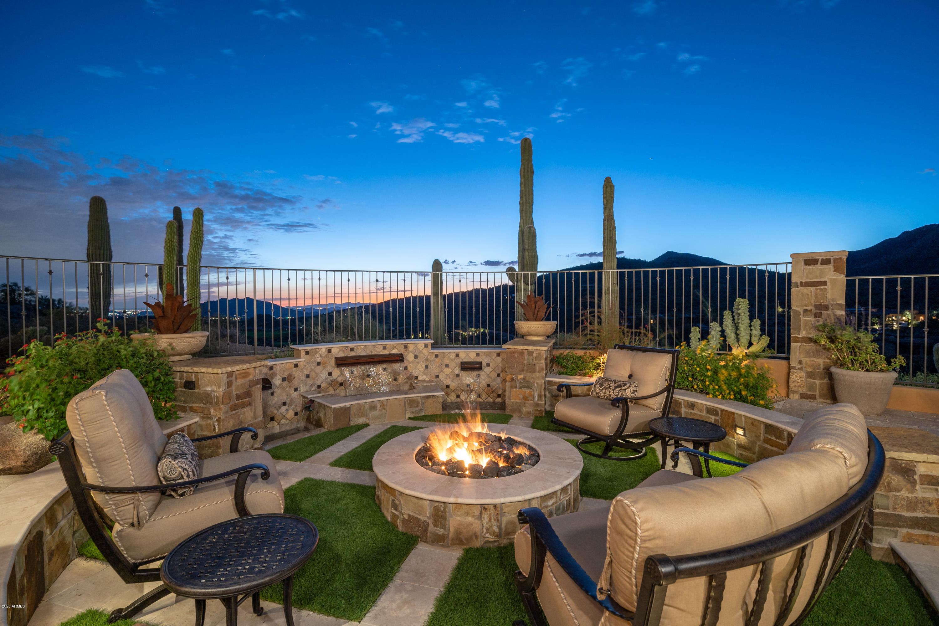 DESERT MOUNTAIN - Residential