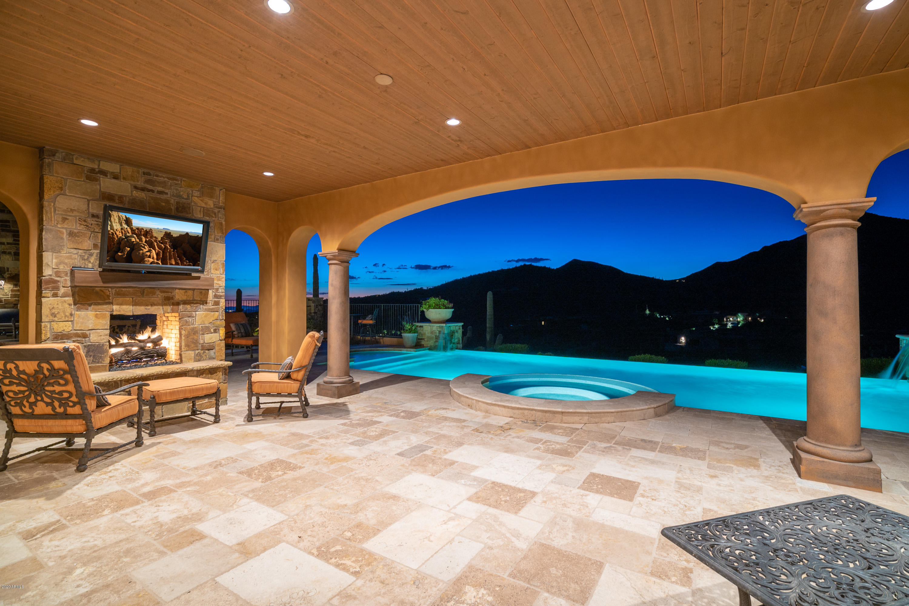 DESERT MOUNTAIN - Residential