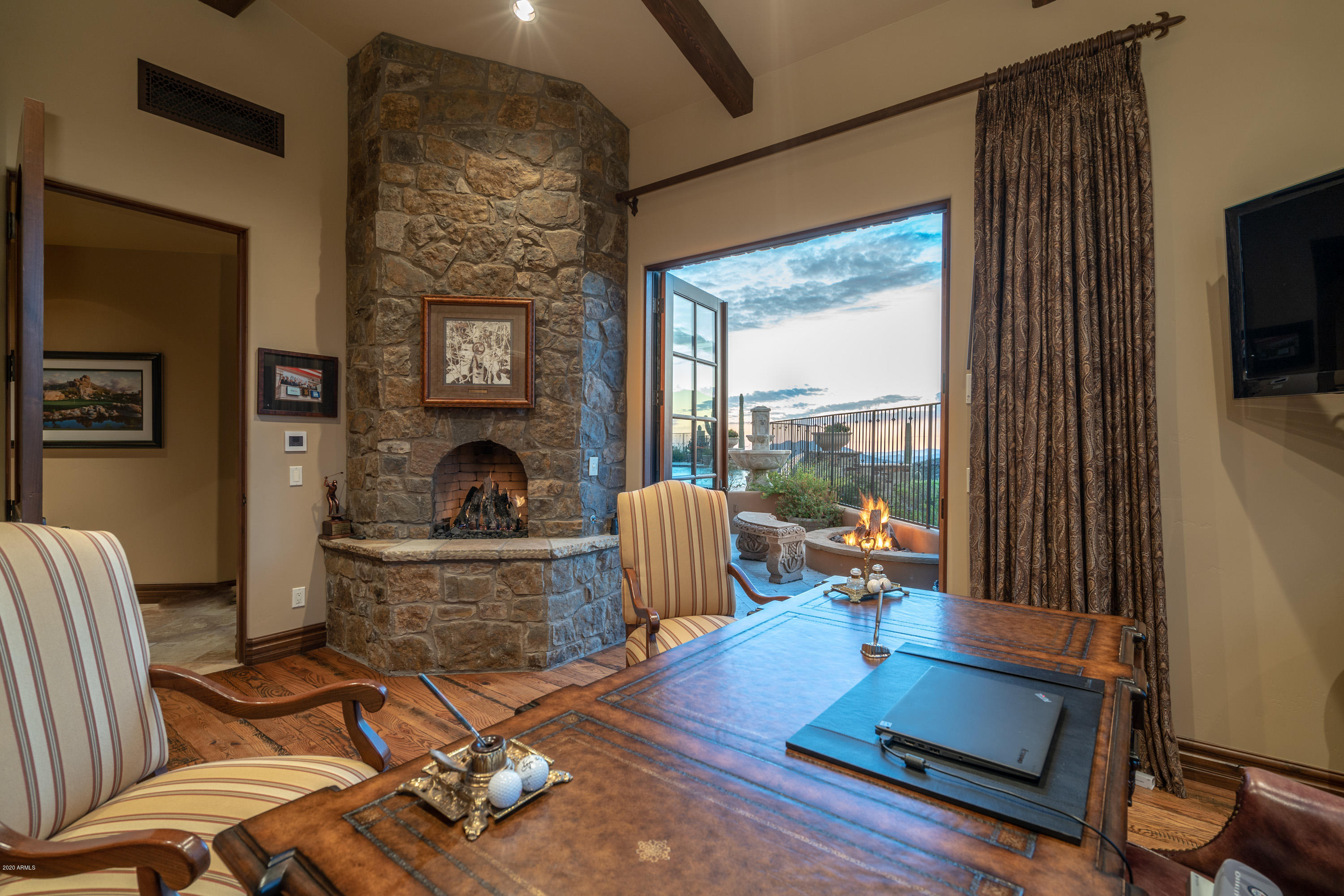 DESERT MOUNTAIN - Residential