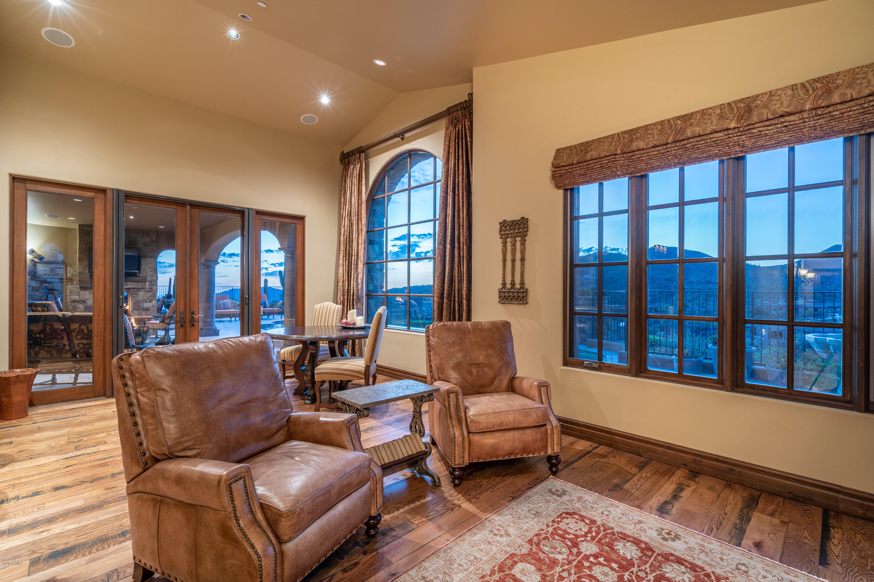 DESERT MOUNTAIN - Residential