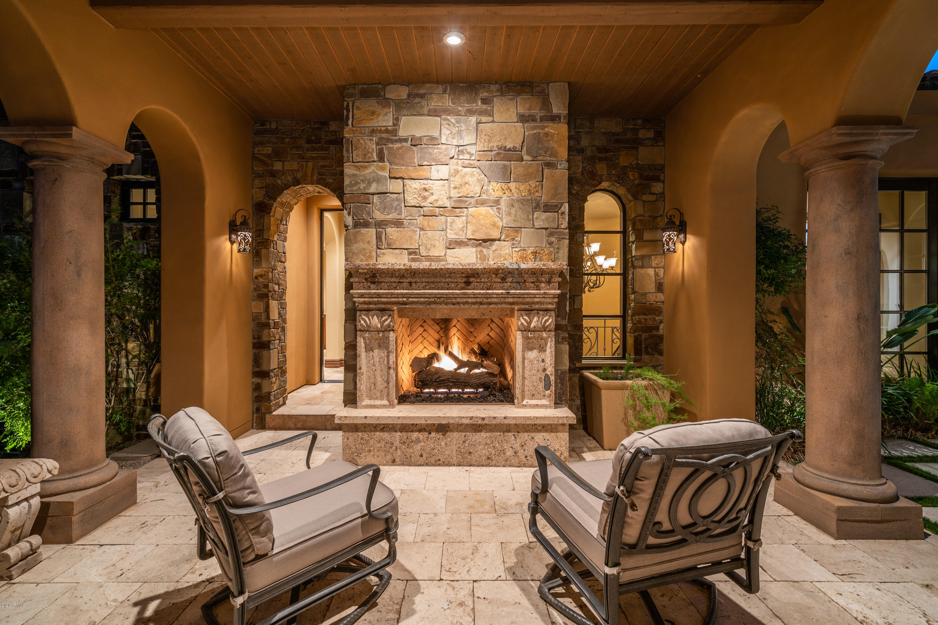 DESERT MOUNTAIN - Residential