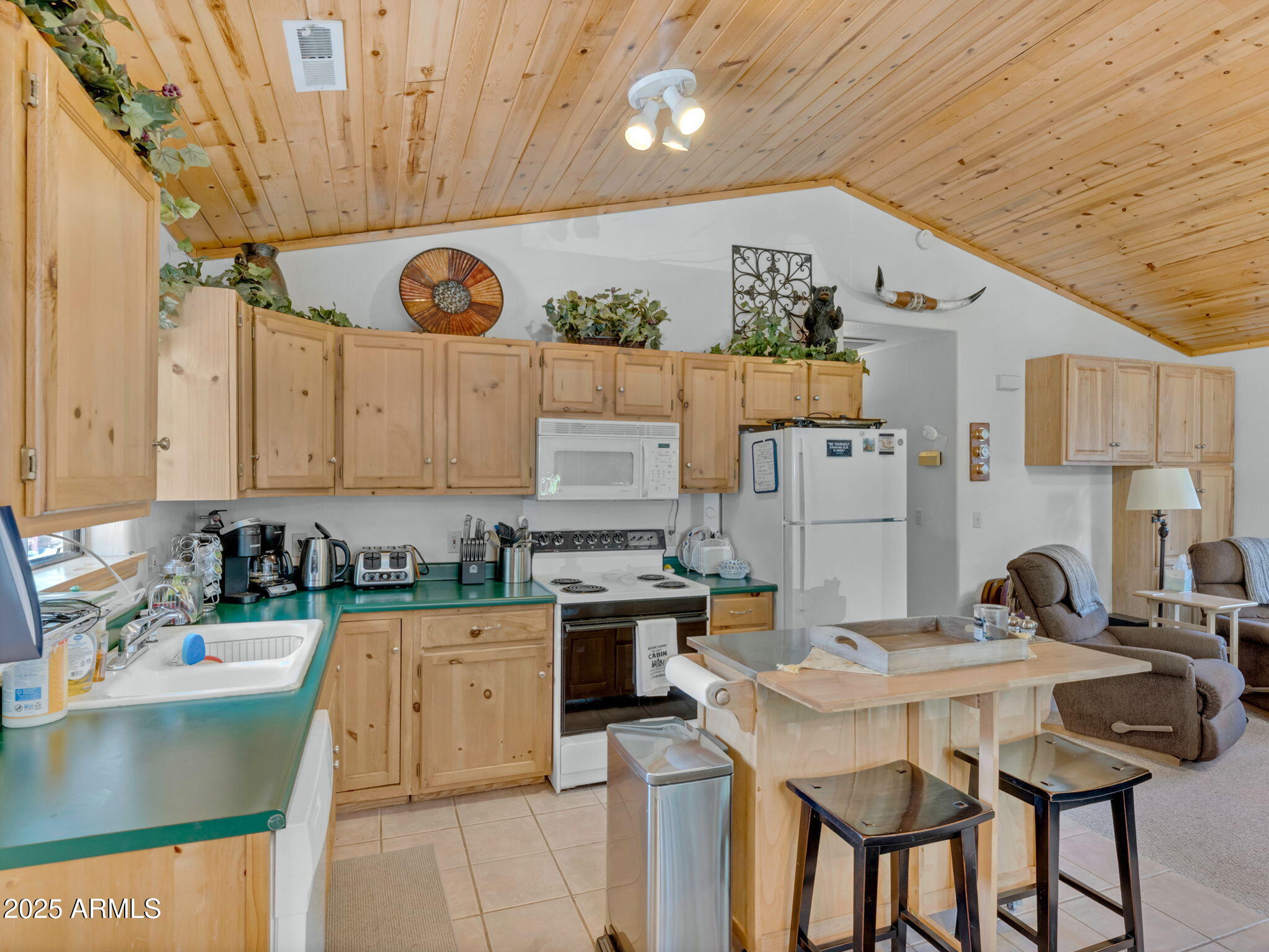 PINEWOOD 1 - Residential