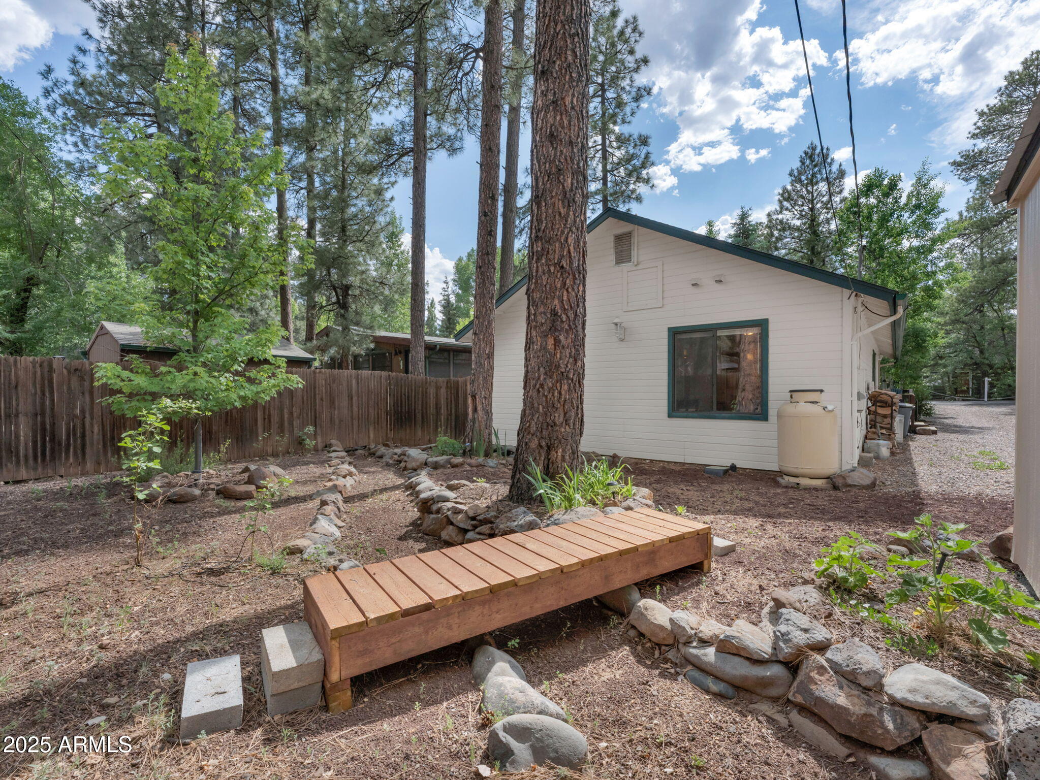 PINEWOOD 1 - Residential