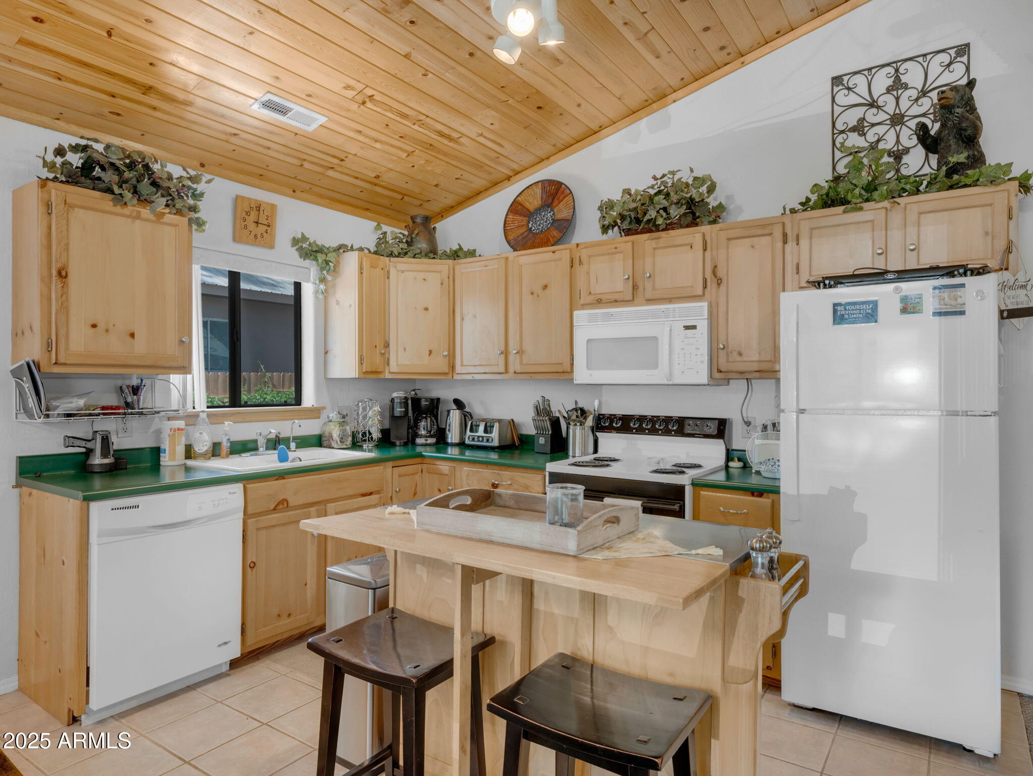 PINEWOOD 1 - Residential