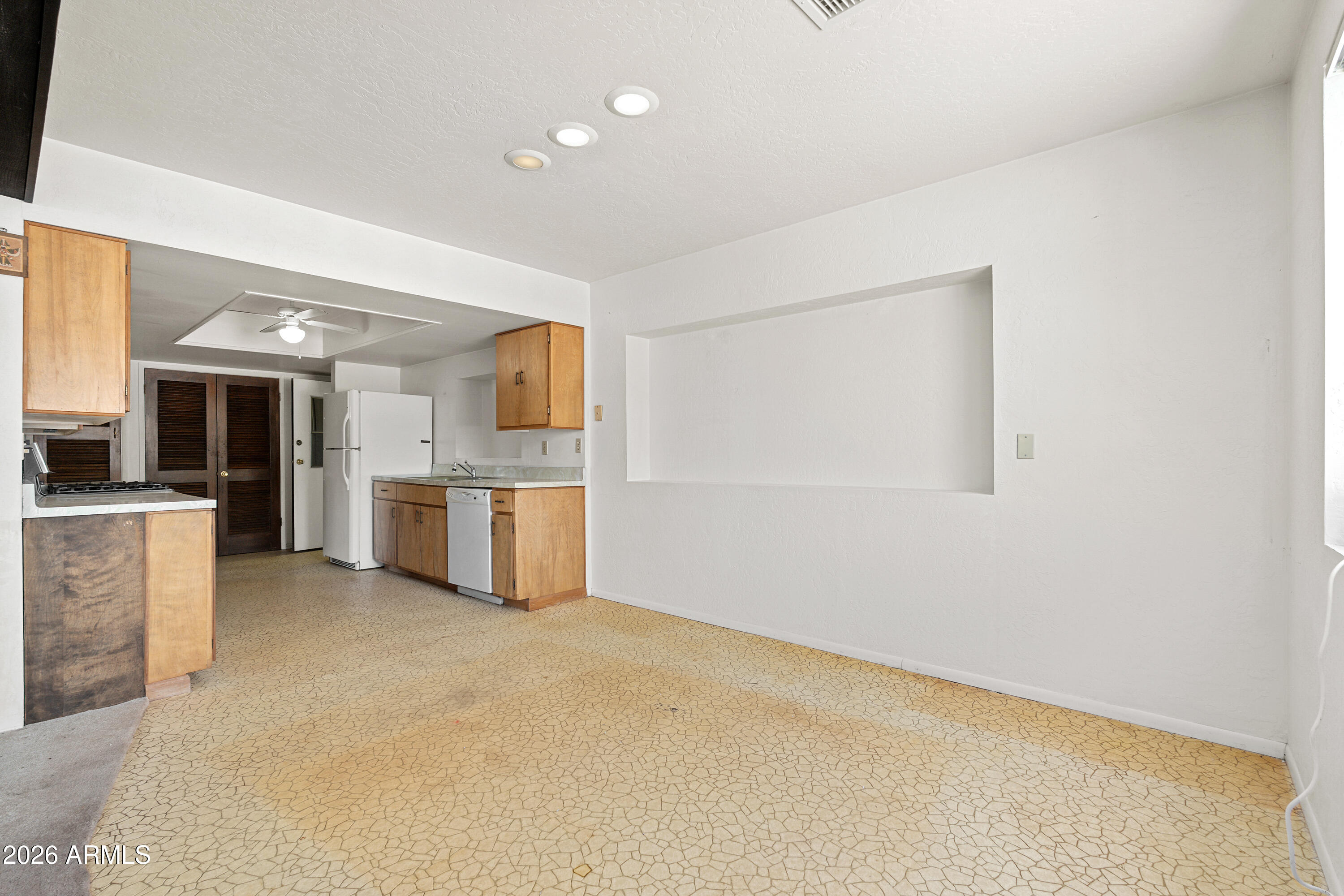 RIDGEVIEW - Residential