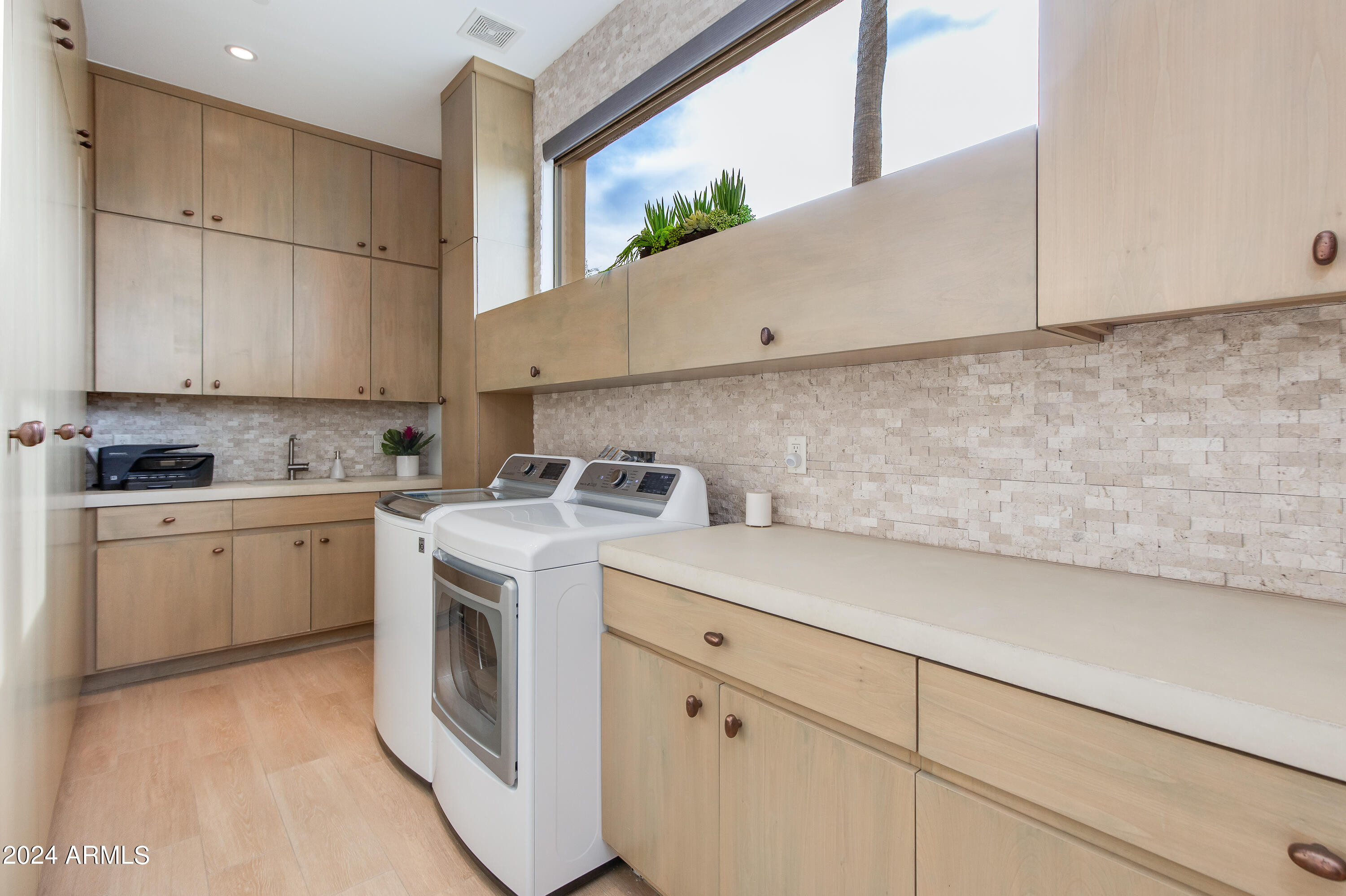 COLONIA MIRAMONTE - Residential