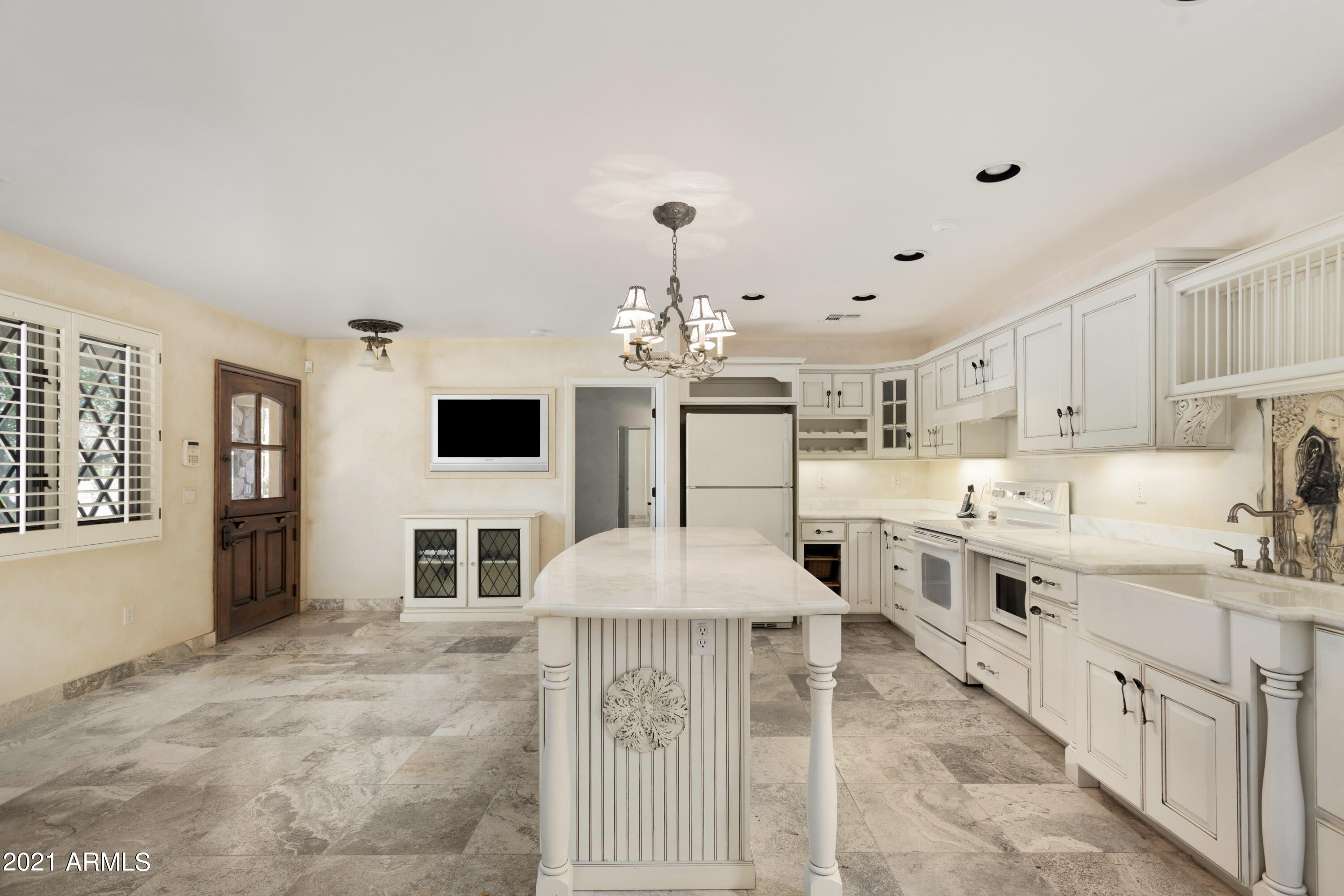 MUMMY MOUNTAIN ESTATES - Residential