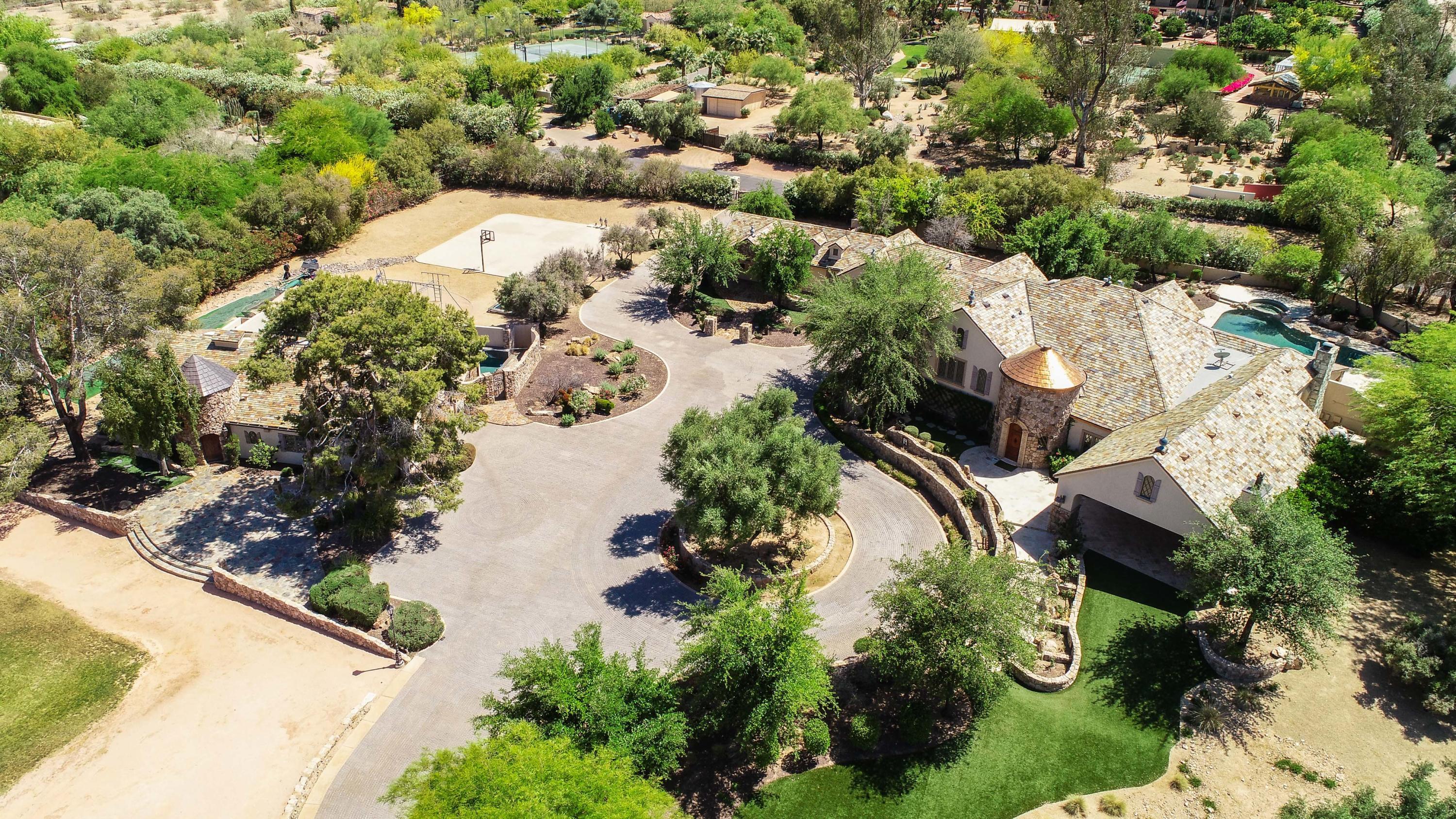 MUMMY MOUNTAIN ESTATES - Residential