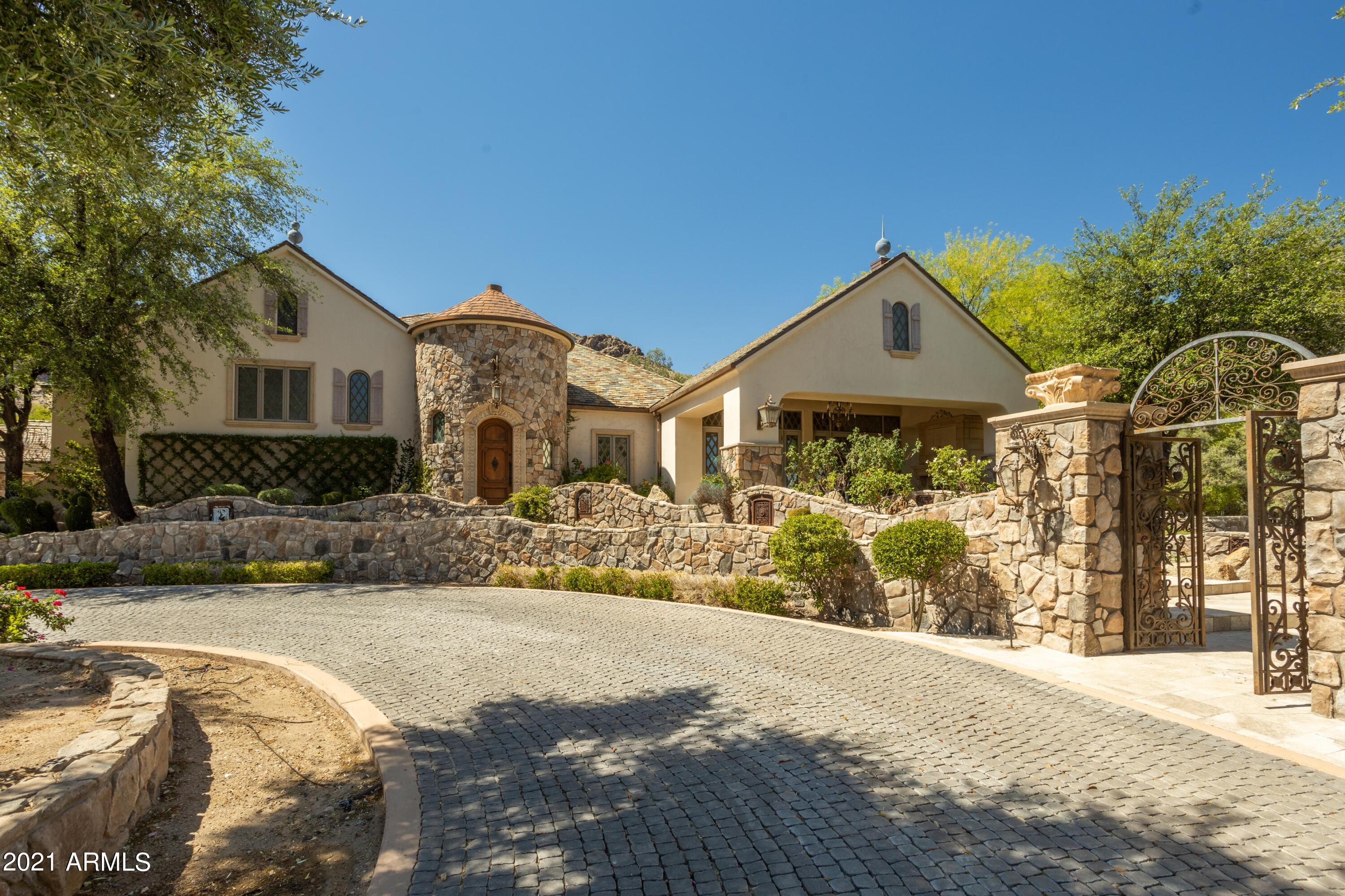 MUMMY MOUNTAIN ESTATES - Residential