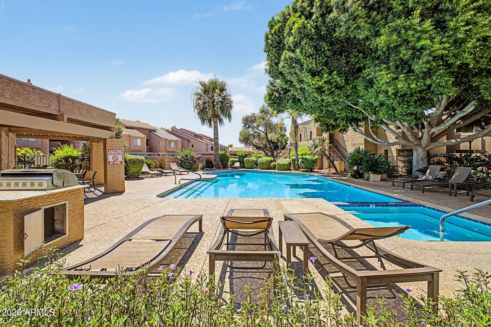 WALDEN PLACE - Residential