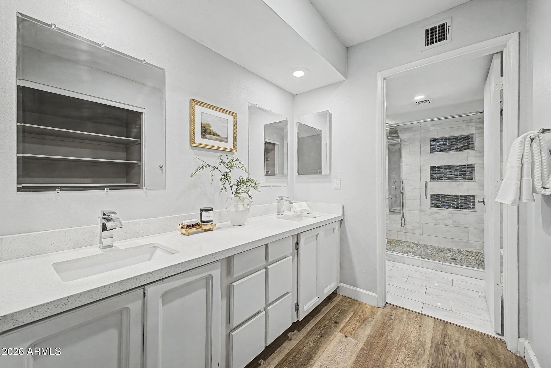 WALDEN PLACE - Residential
