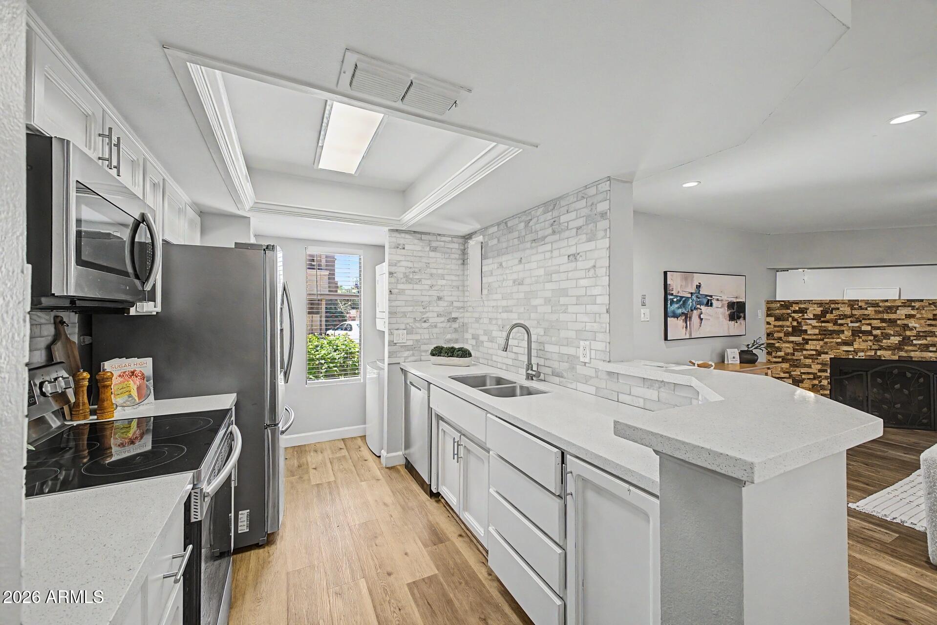 WALDEN PLACE - Residential
