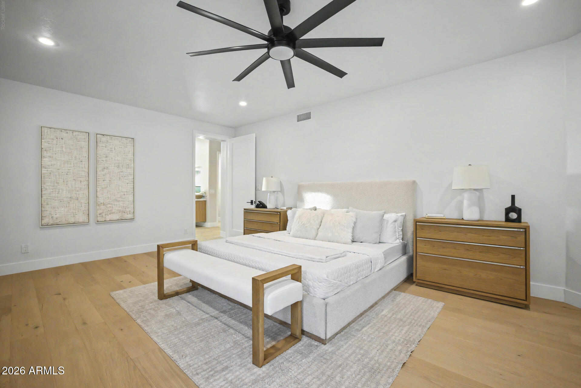 MEADOWLARK MANOR - Residential