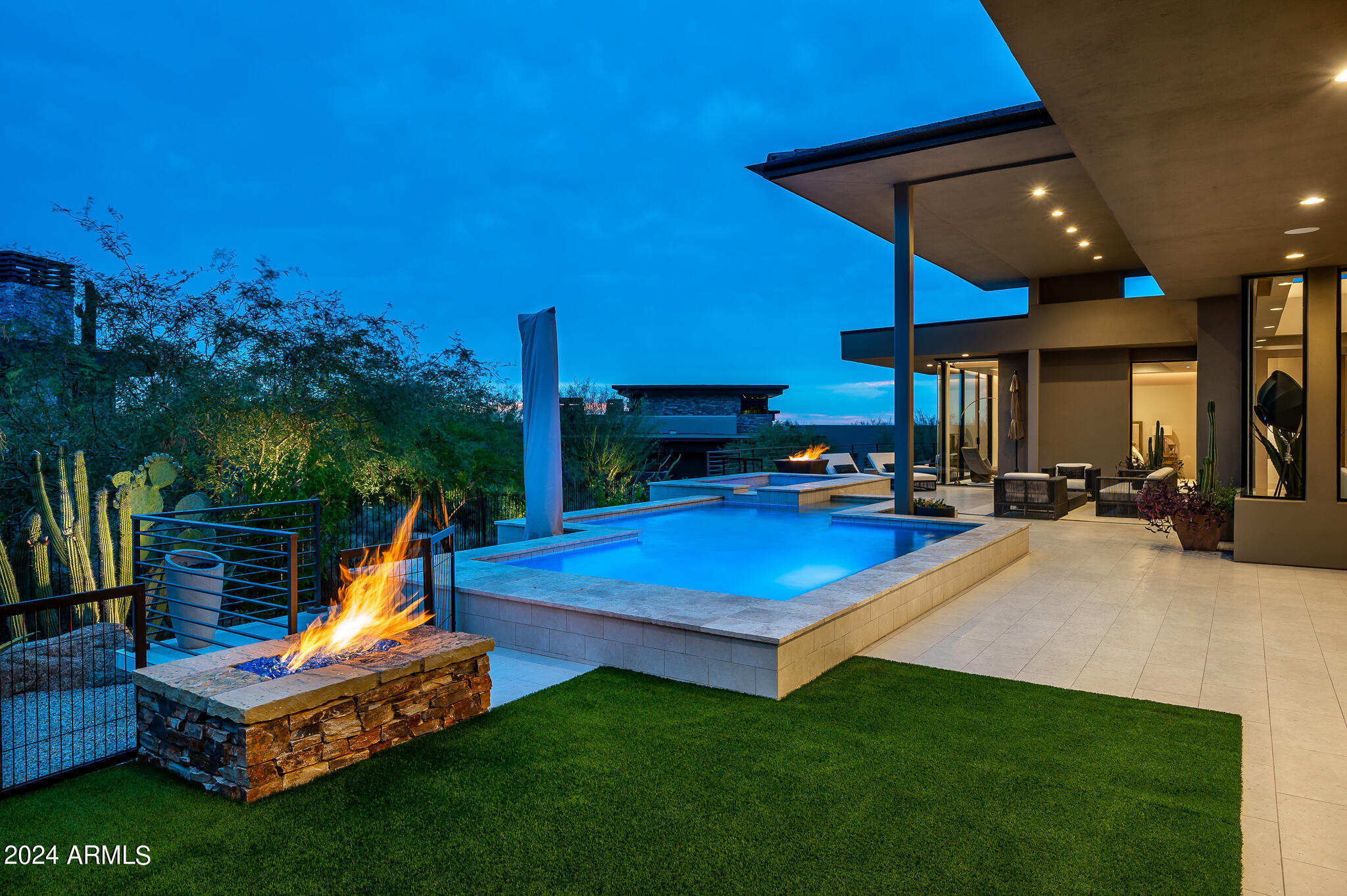 ESTANCIA - Residential