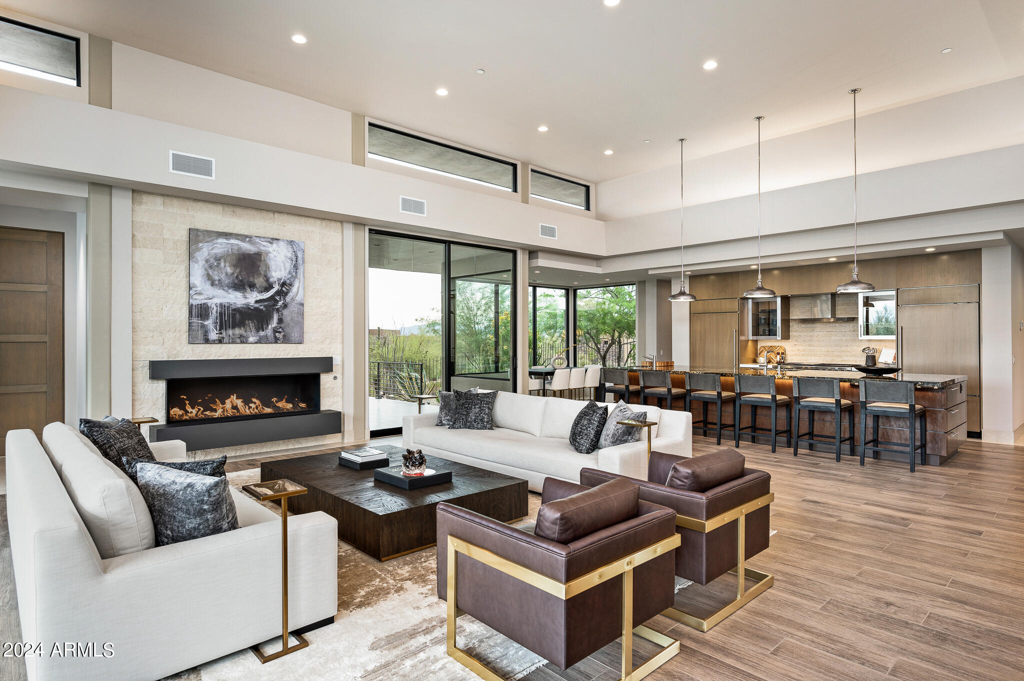 ESTANCIA - Residential