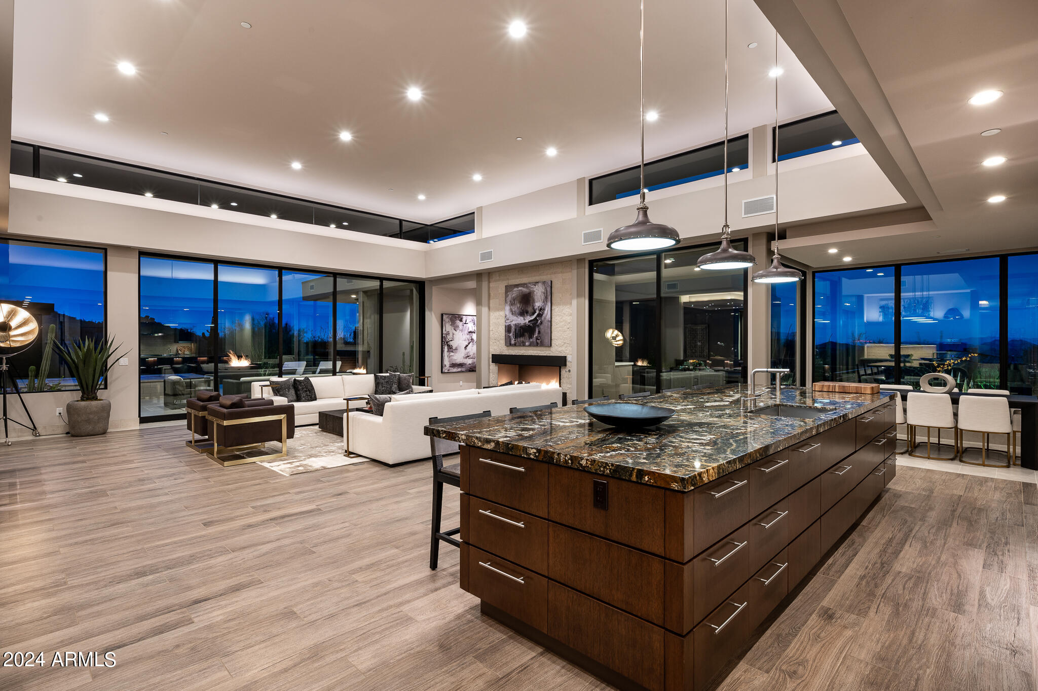 ESTANCIA - Residential