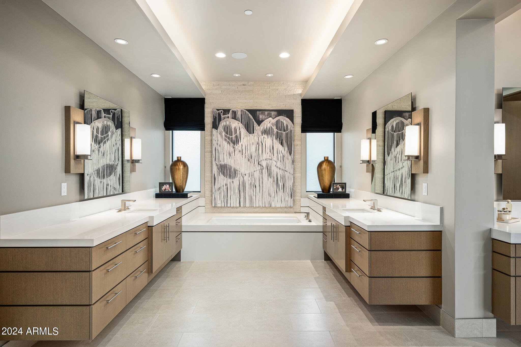 ESTANCIA - Residential