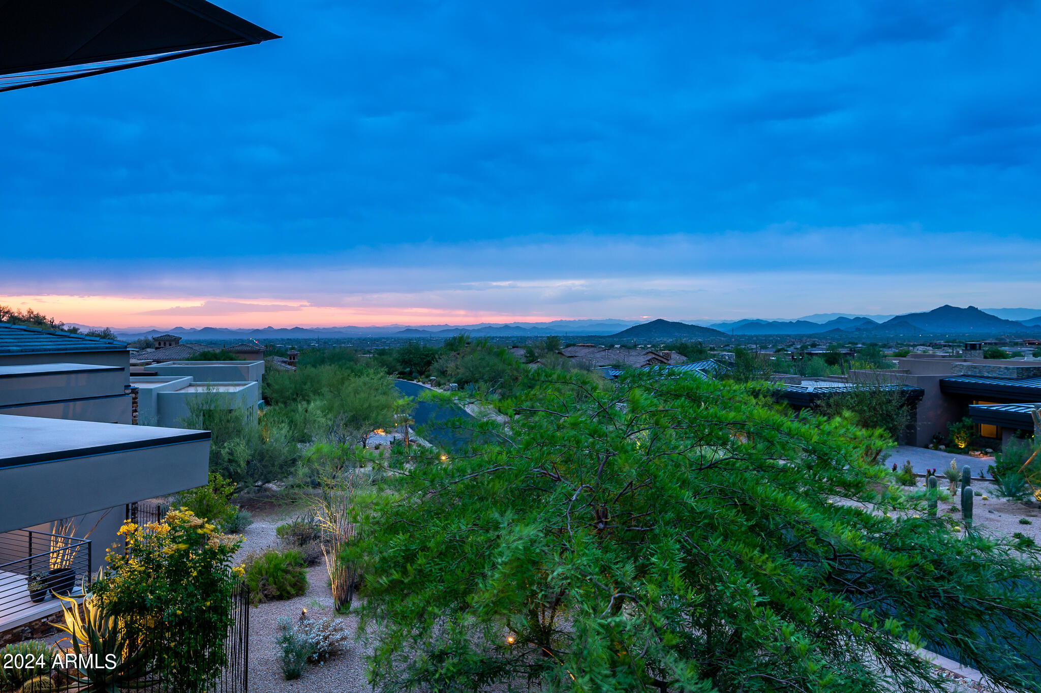 ESTANCIA - Residential