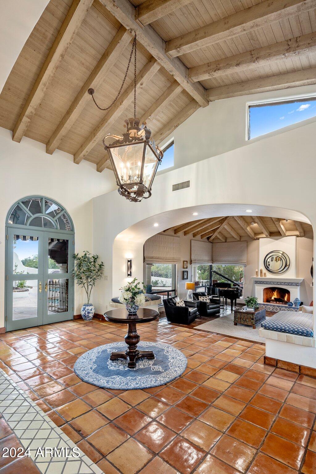 CAMELBACK CANYON - Residential