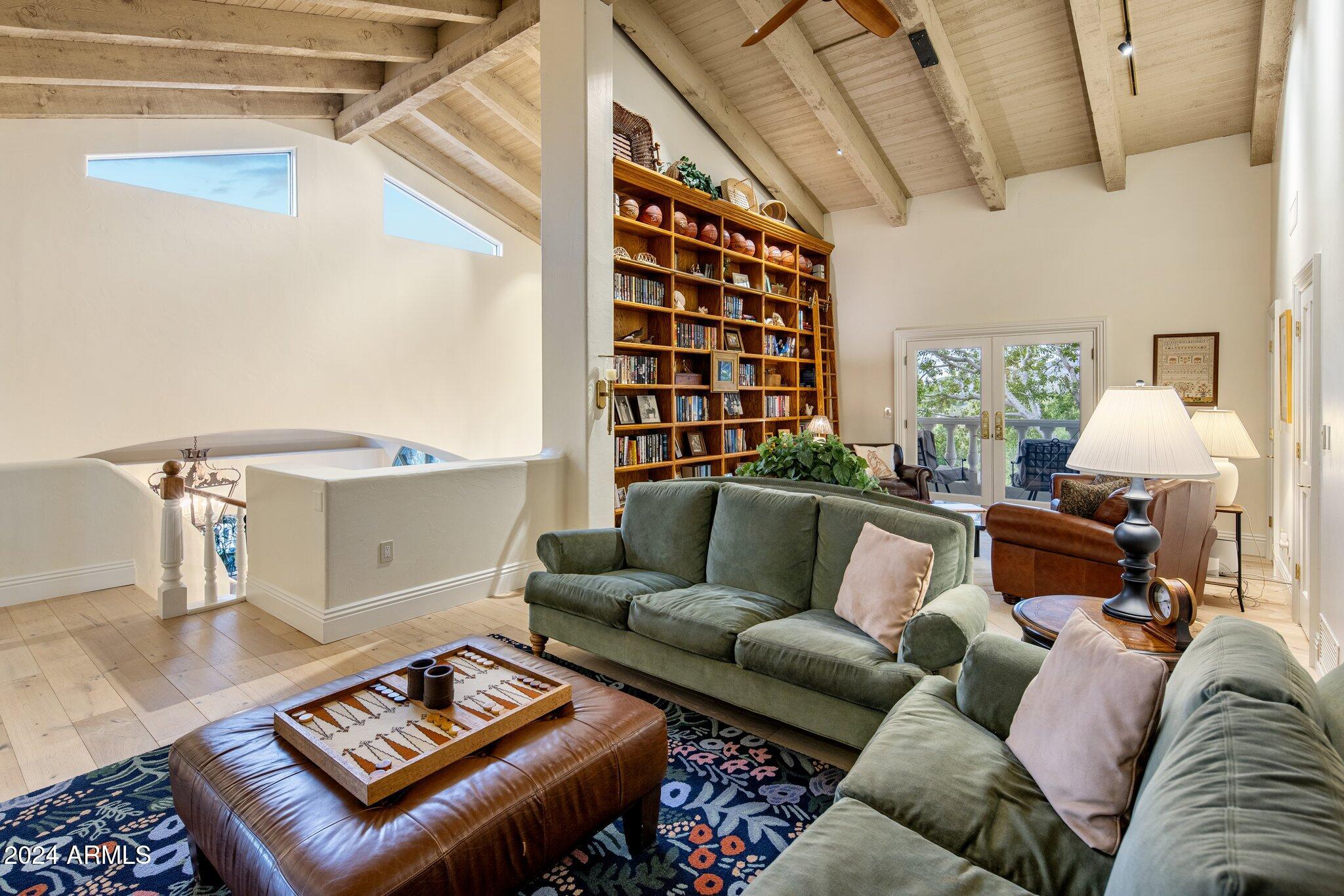 CAMELBACK CANYON - Residential