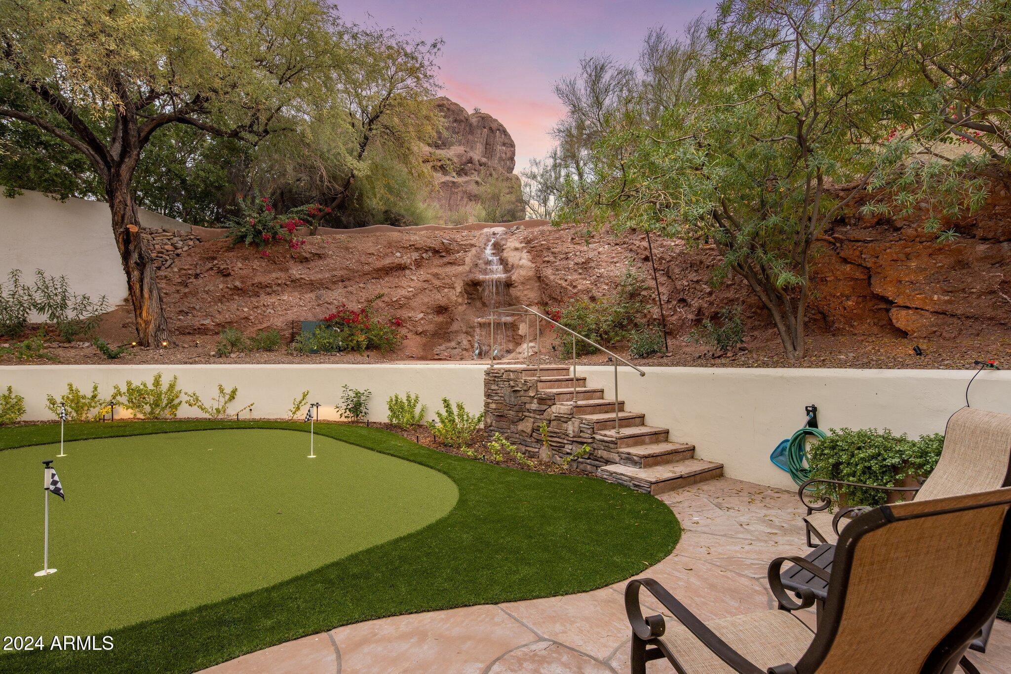 CAMELBACK CANYON - Residential
