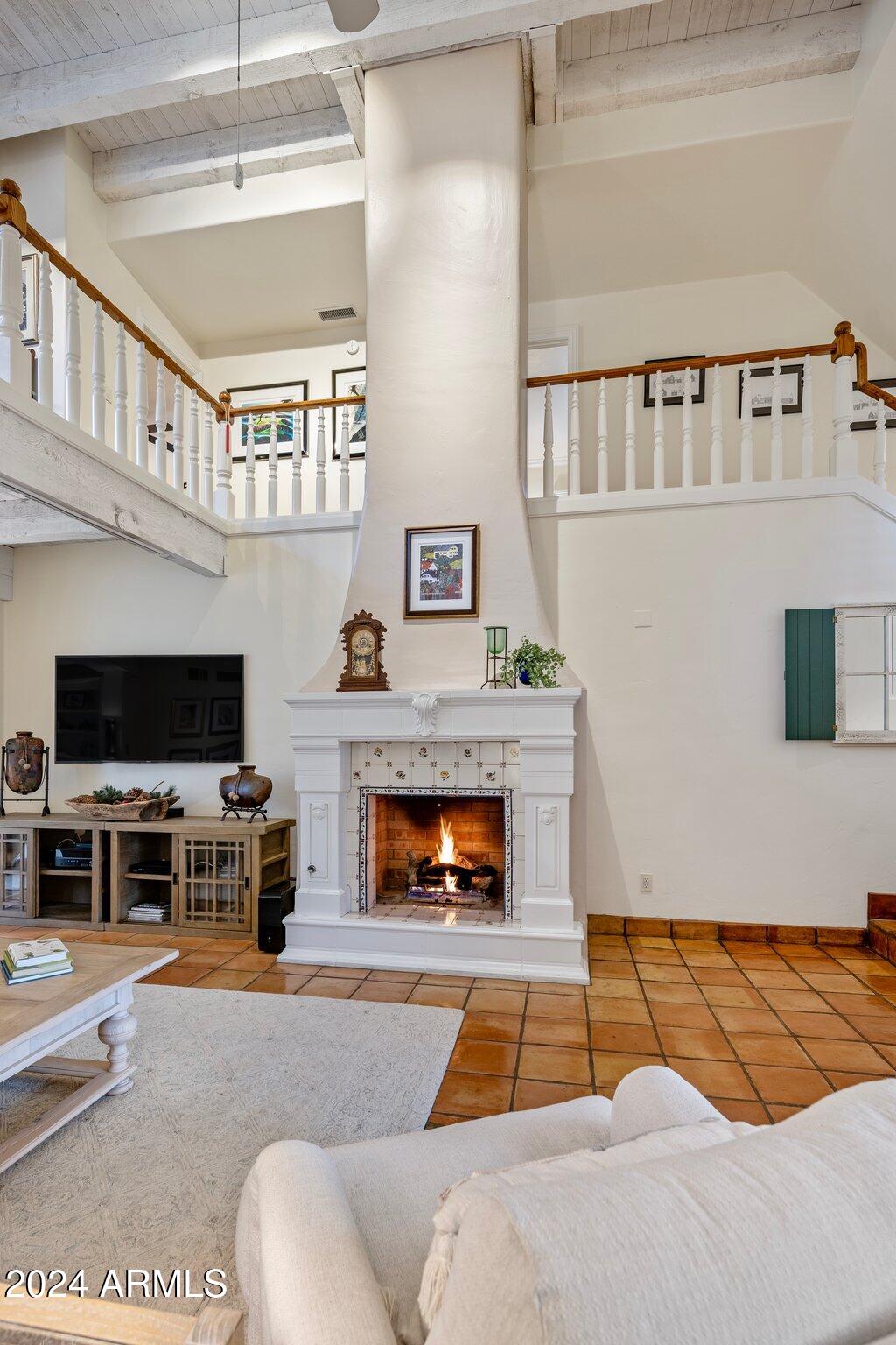 CAMELBACK CANYON - Residential
