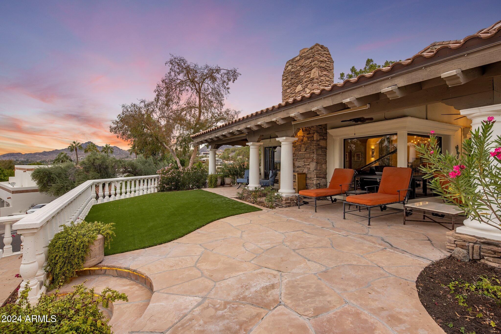 CAMELBACK CANYON - Residential