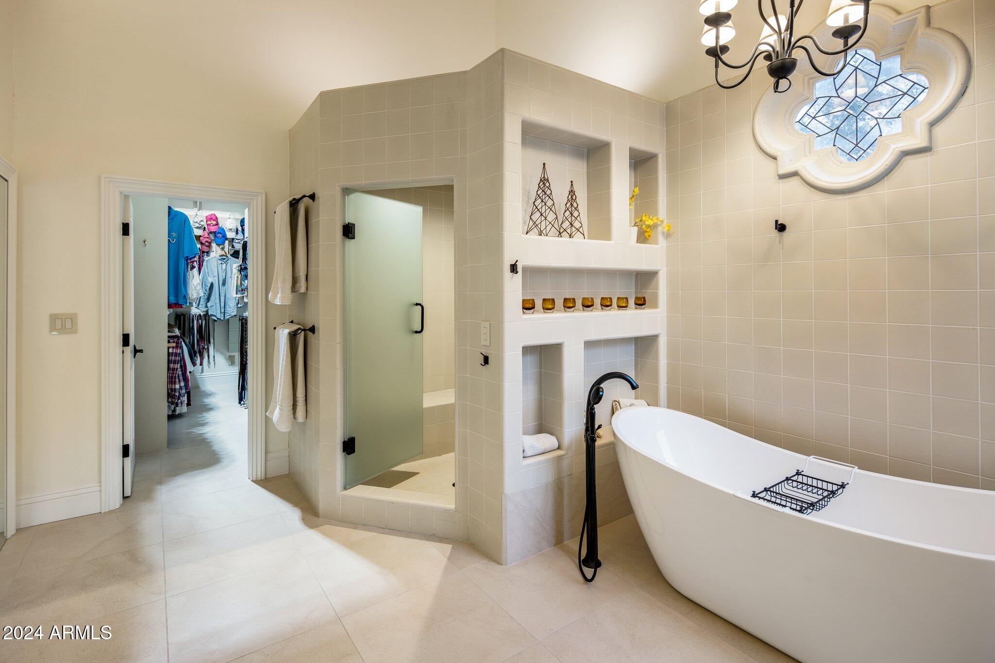 CAMELBACK CANYON - Residential