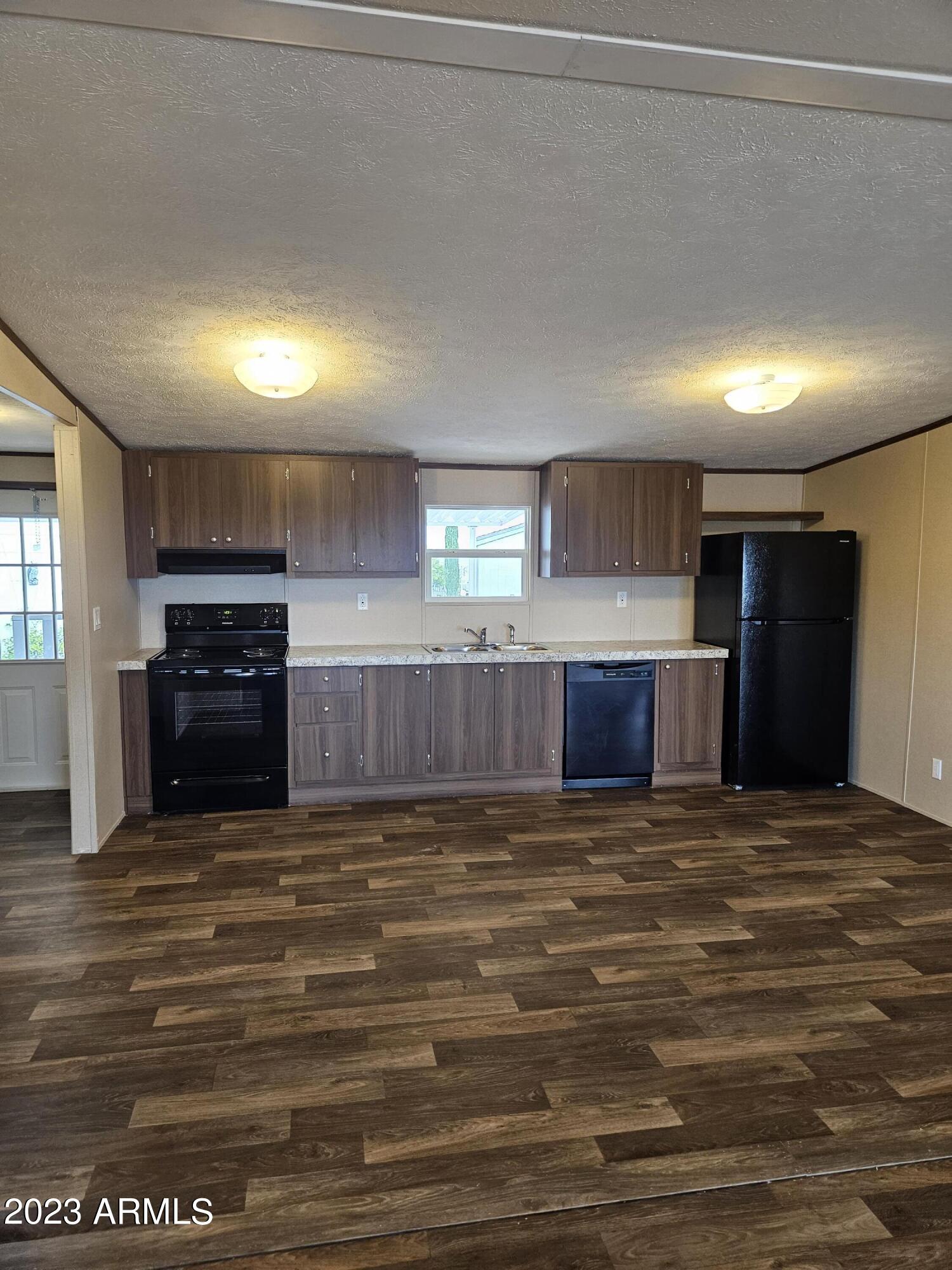 Sierra Vista Village - Residential
