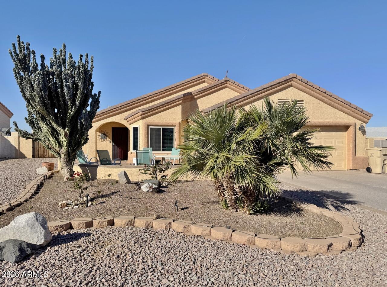ARIZONA CITY UNIT SEVEN LOTS 1 THRU 943 TRACT A AN - Residential