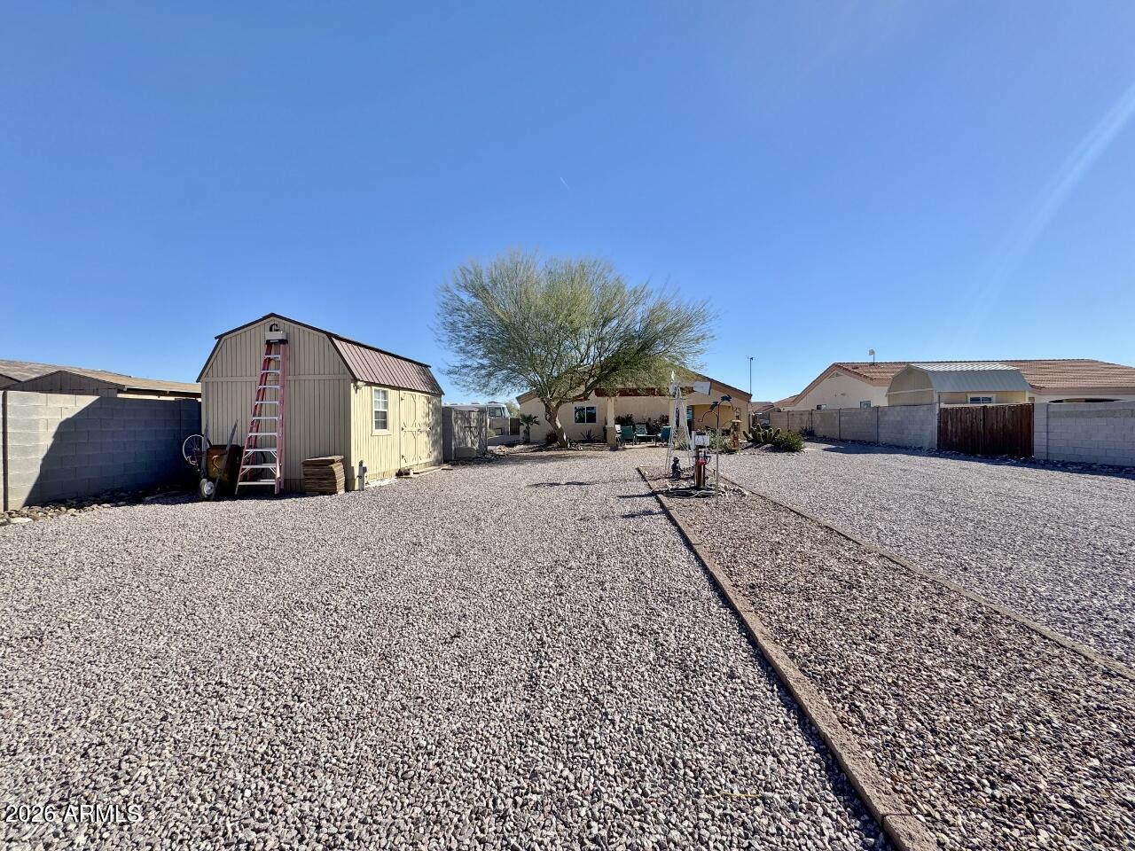 ARIZONA CITY UNIT SEVEN LOTS 1 THRU 943 TRACT A AN - Residential
