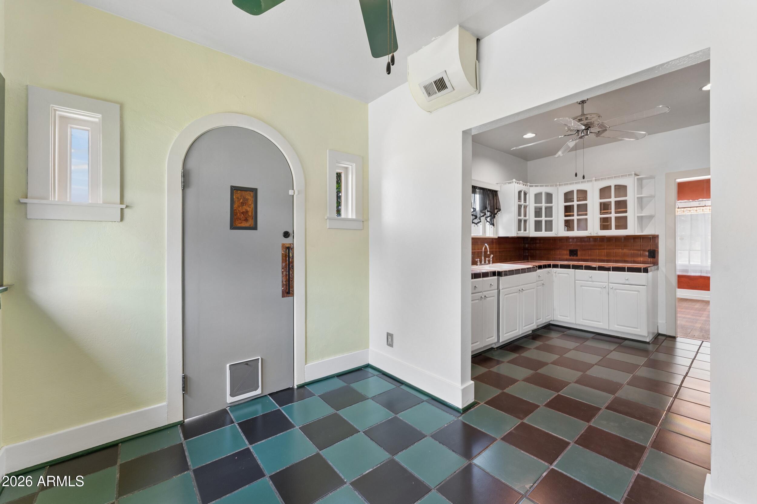KENILWORTH BLKS 7-14 - Residential