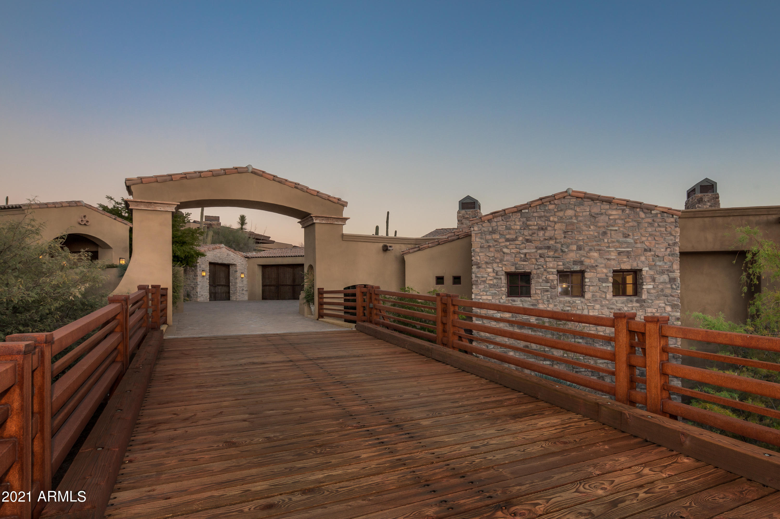 DESERT MOUNTAIN - Residential