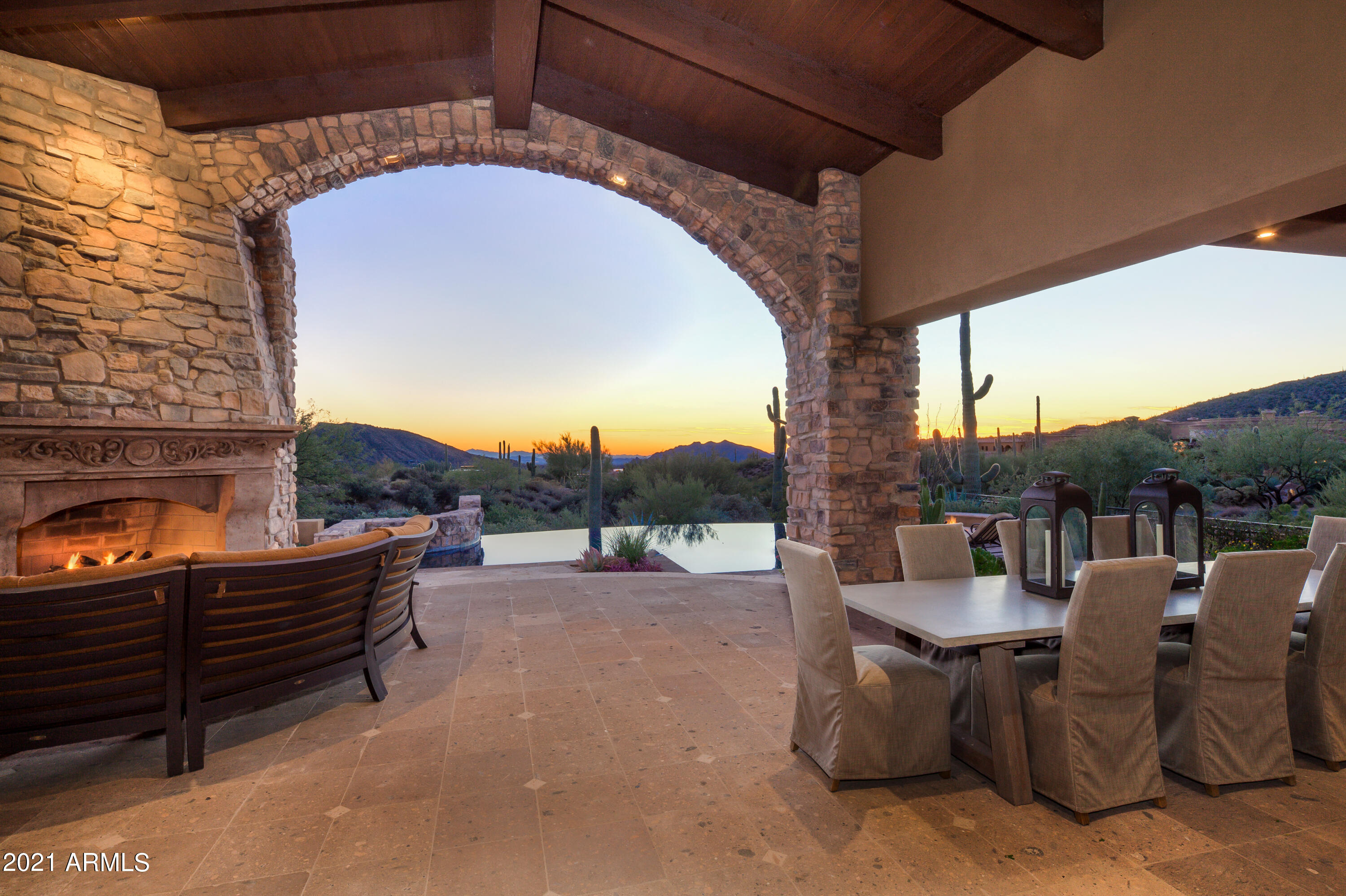 DESERT MOUNTAIN - Residential