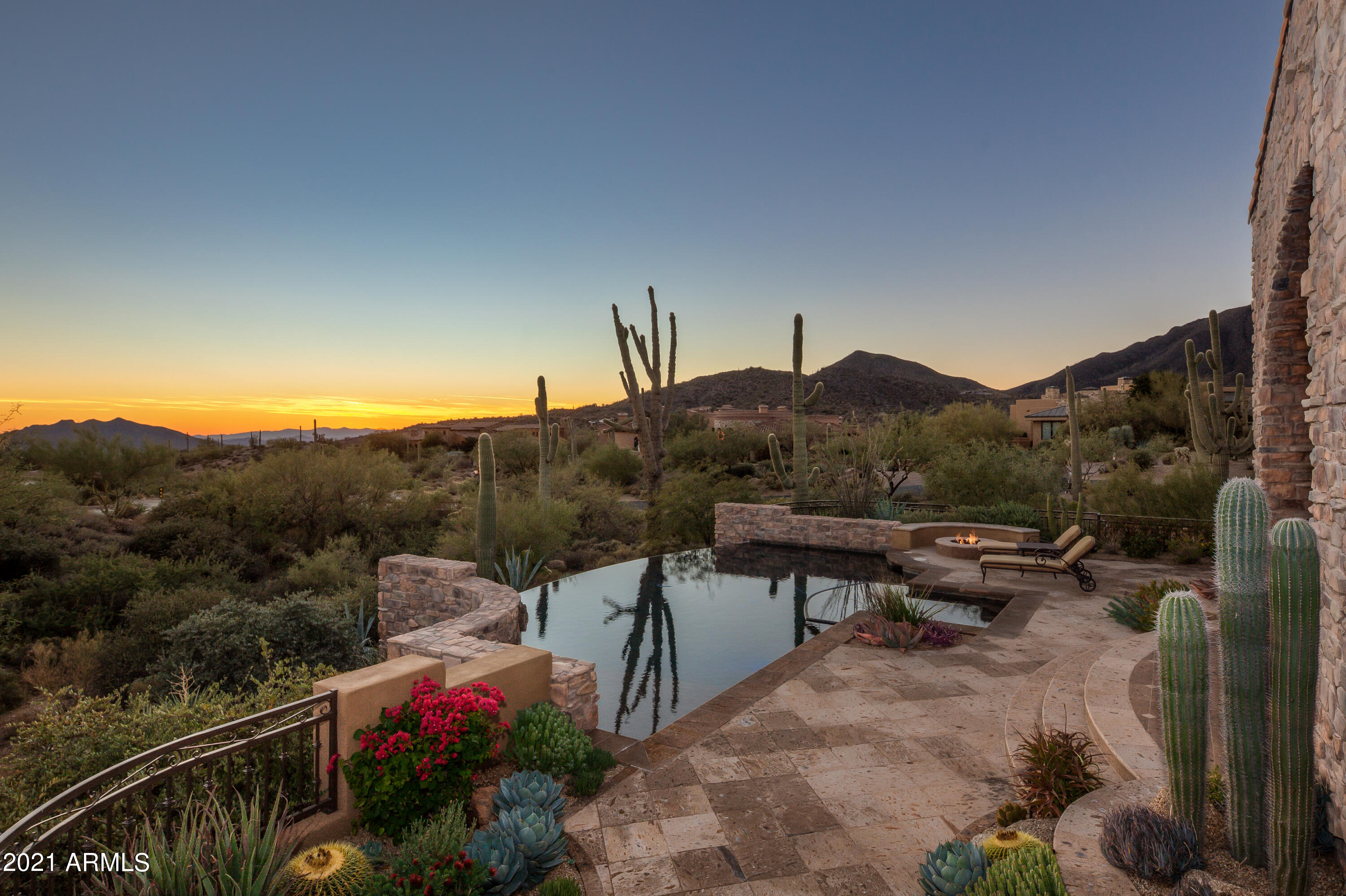 DESERT MOUNTAIN - Residential