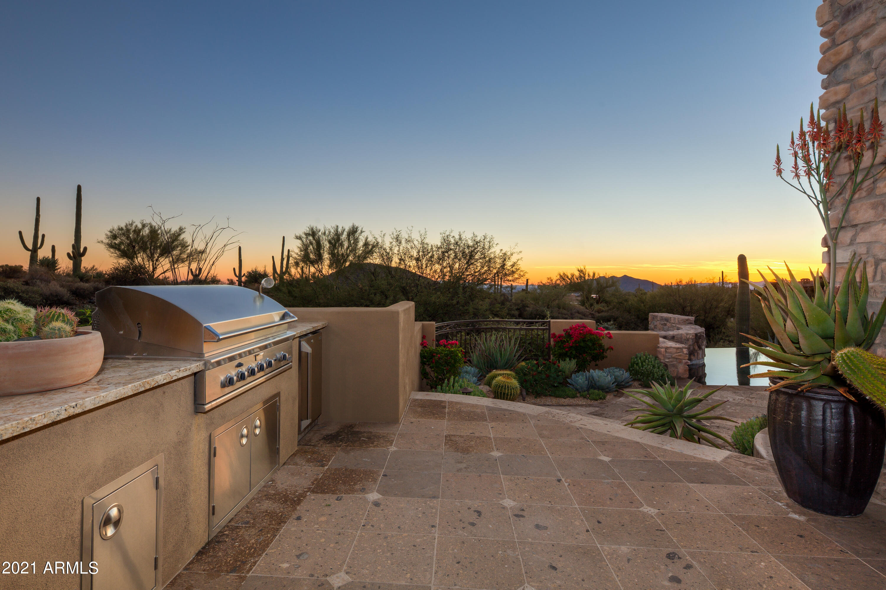 DESERT MOUNTAIN - Residential