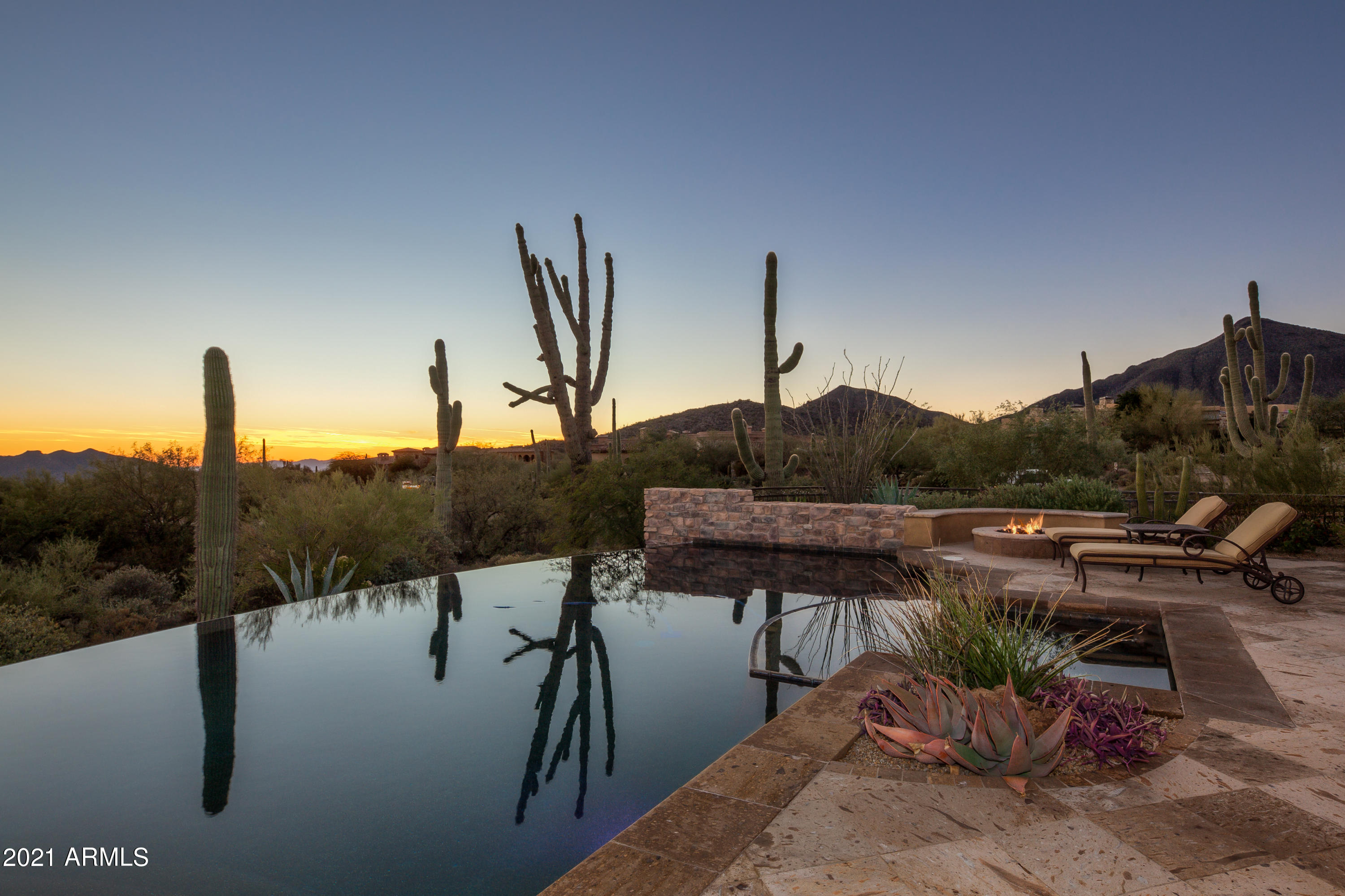 DESERT MOUNTAIN - Residential