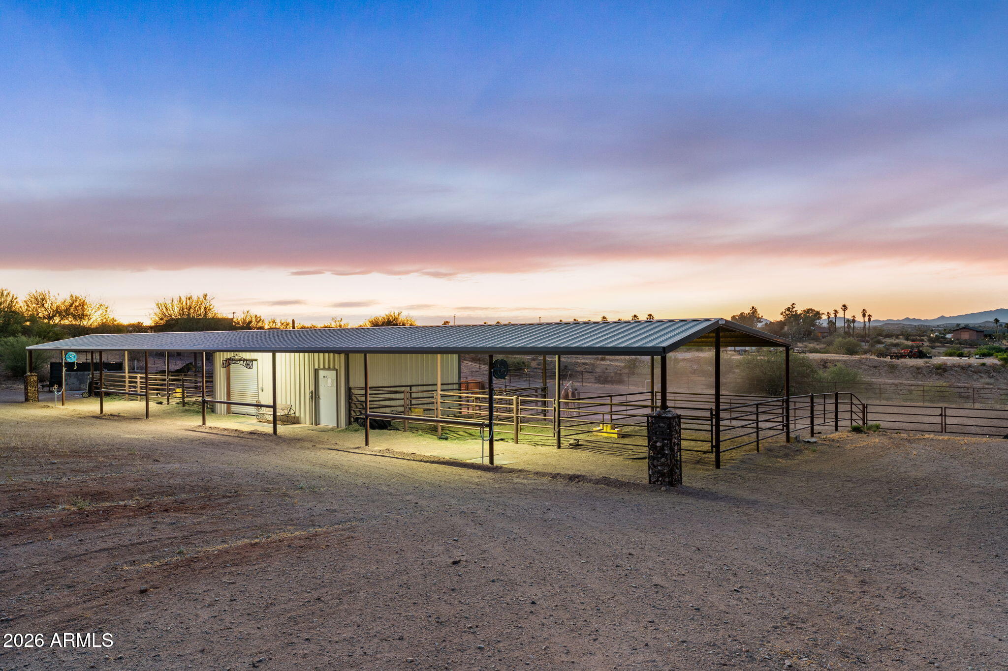 WICKENBURG COUNTRY CLUB ACRES - Residential