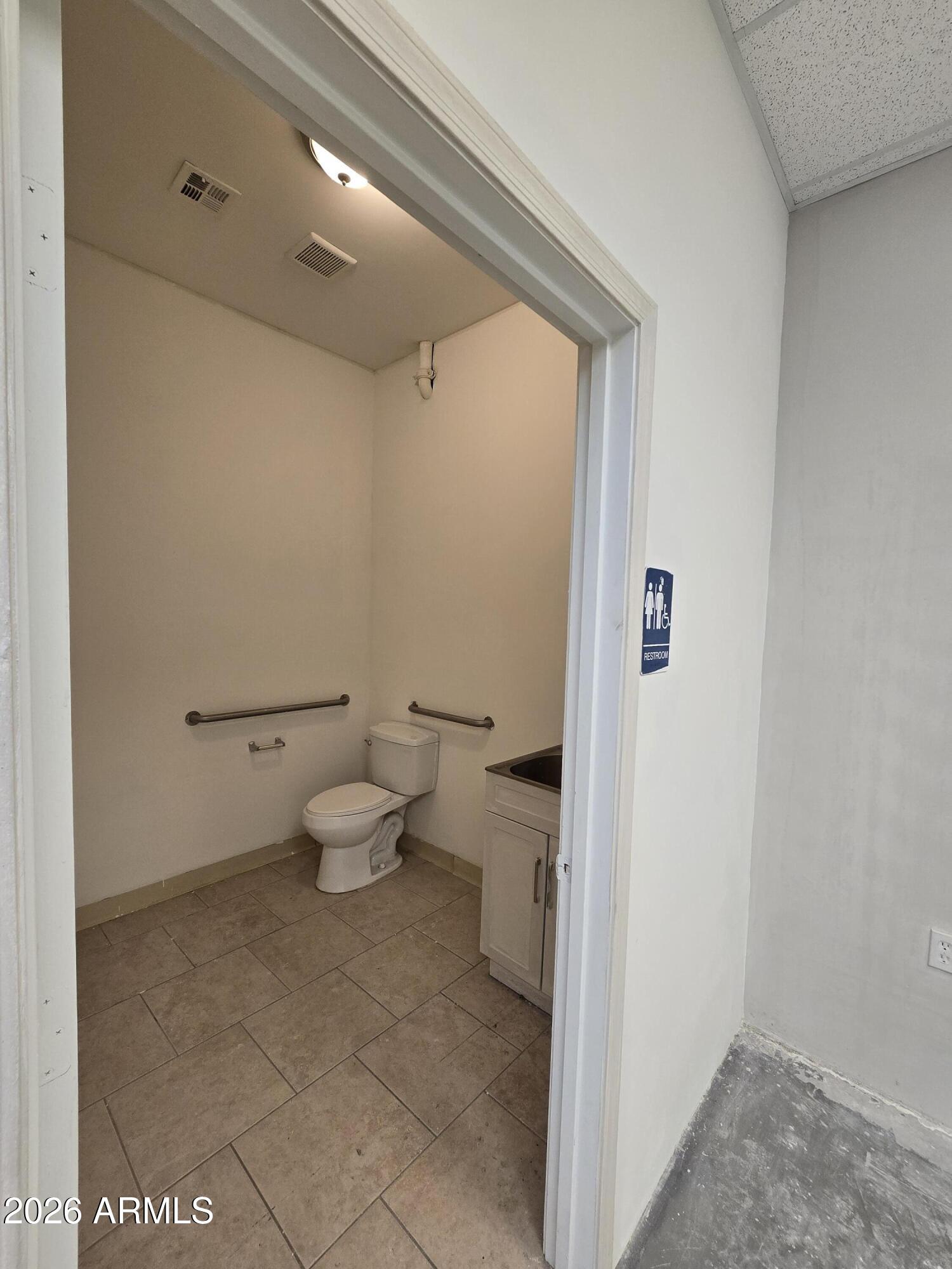 Fountain Hills Final Plat 208 - Commercial Lease