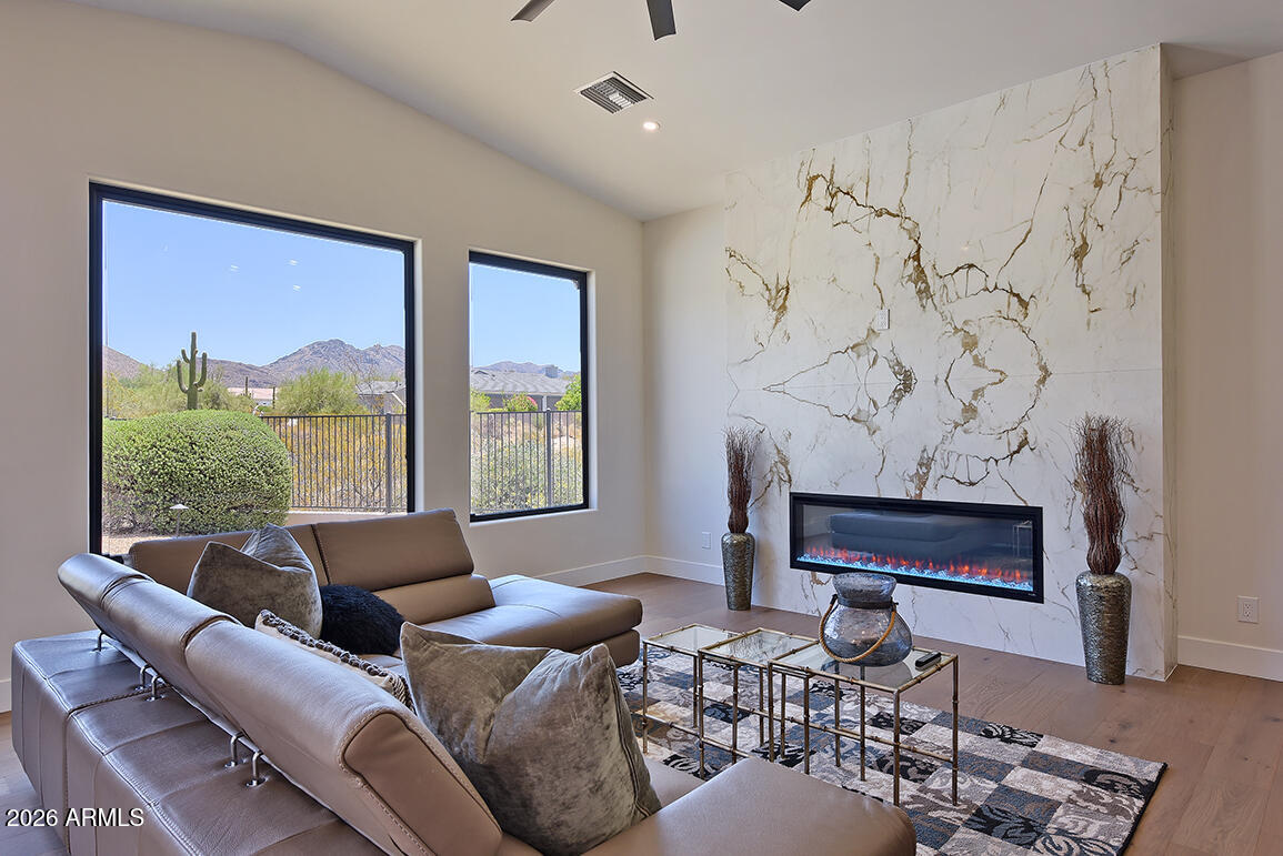 PINNACLE PEAK VISTAS 2 LOT 1-25 - Residential