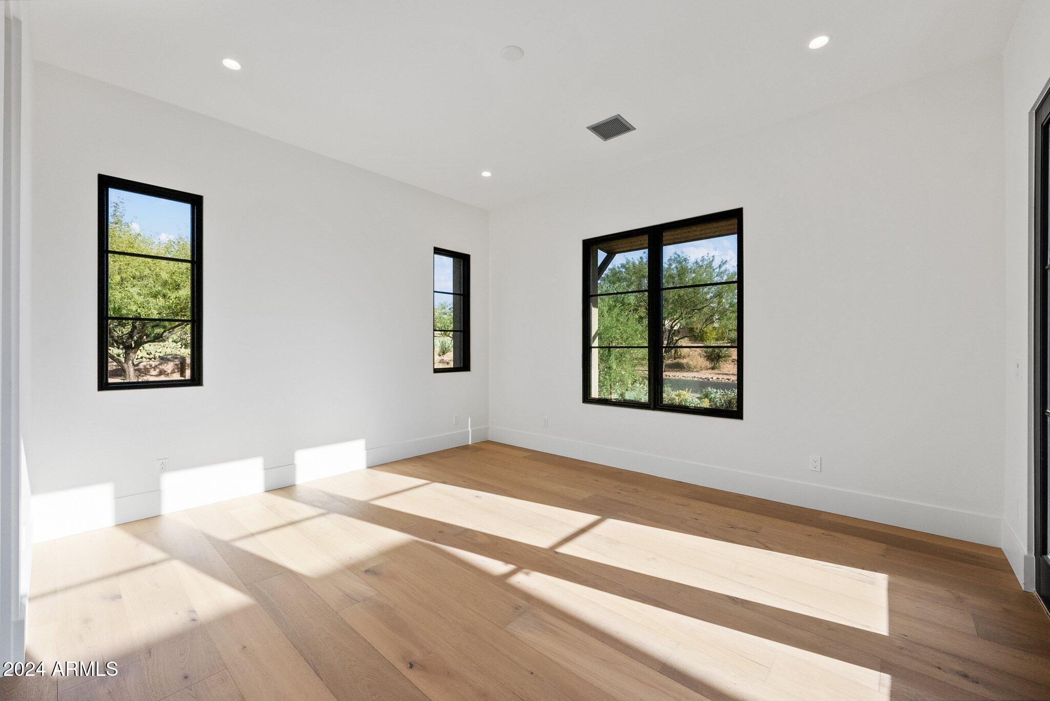 Mirabel Club - Residential