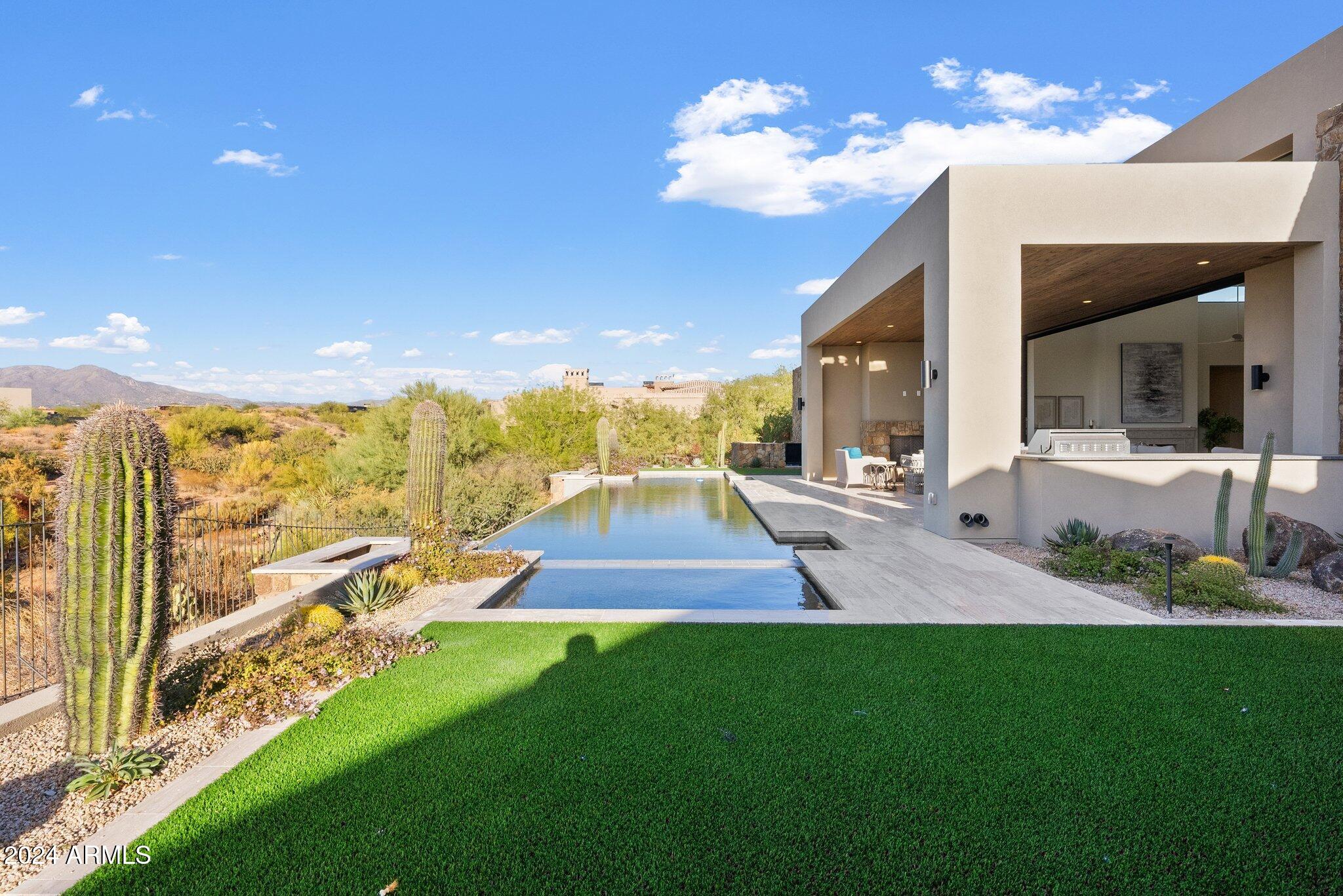 Mirabel Club - Residential